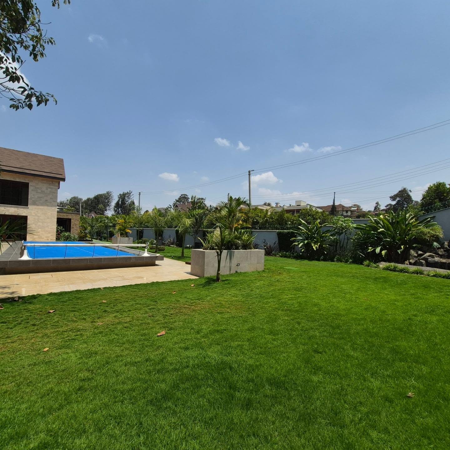 4-Bedroom Ambassadorial Residence for Sale In Runda thumbnail 3