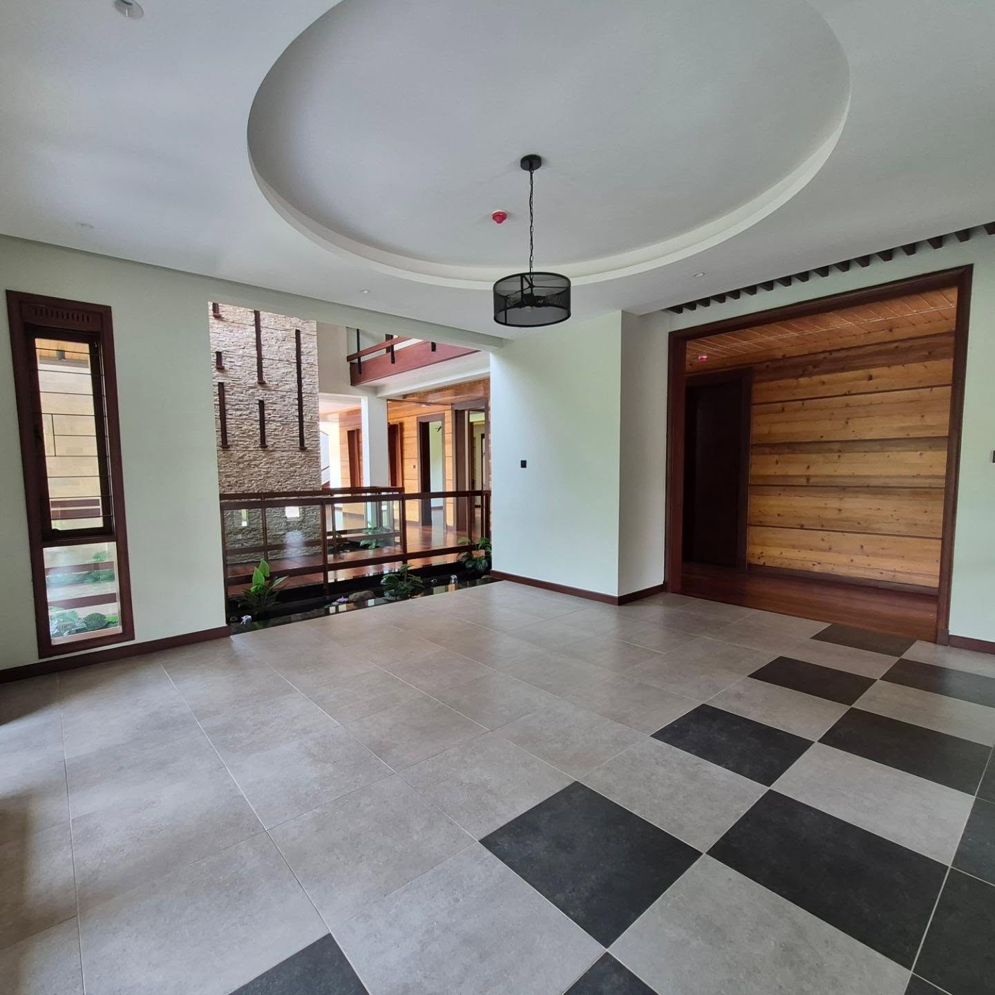 4-Bedroom Ambassadorial Residence for Sale In Runda thumbnail 5