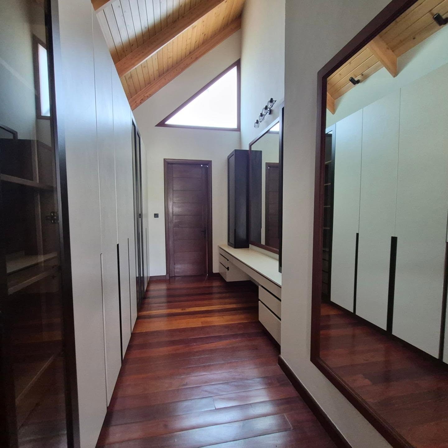 4-Bedroom Ambassadorial Residence for Sale In Runda thumbnail 16