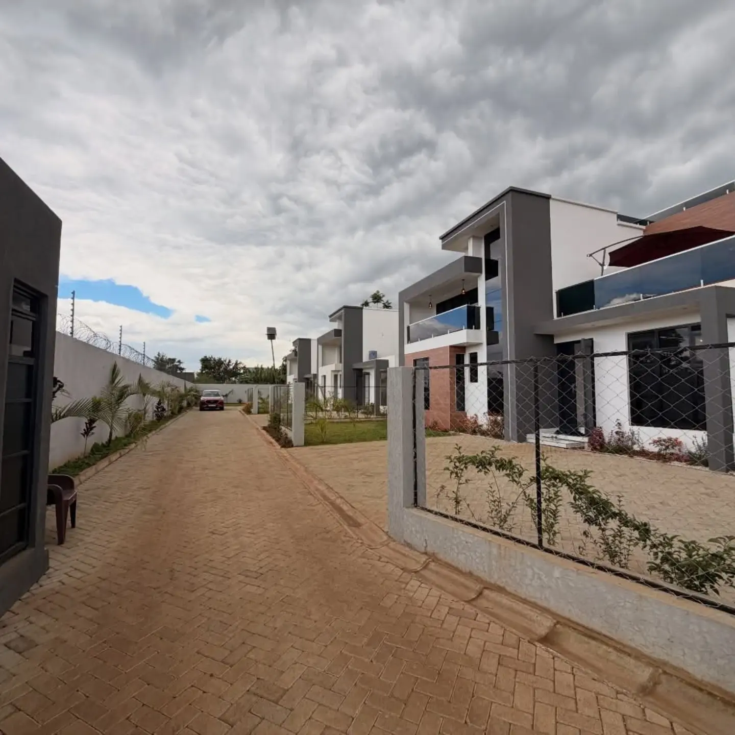 Luxurious 5-Bedroom Maisonette for Sale In Ruiru thumbnail 3