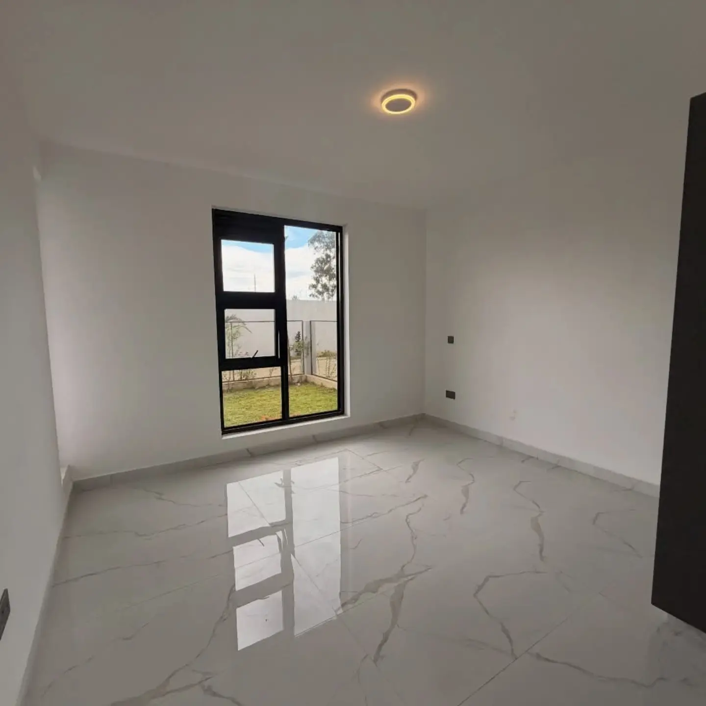 Luxurious 5-Bedroom Maisonette for Sale In Ruiru thumbnail 10