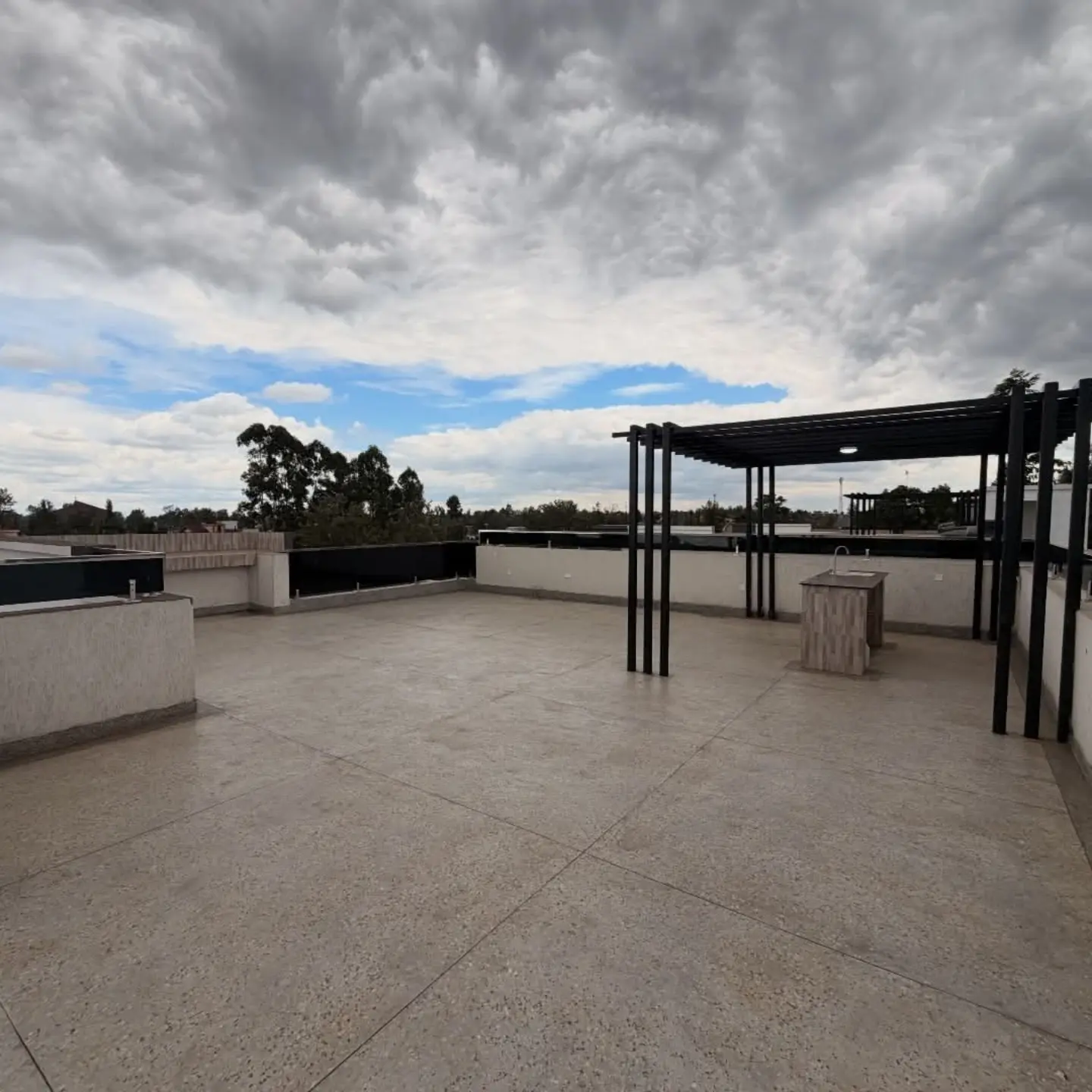 Luxurious 5-Bedroom Maisonette for Sale In Ruiru thumbnail 14