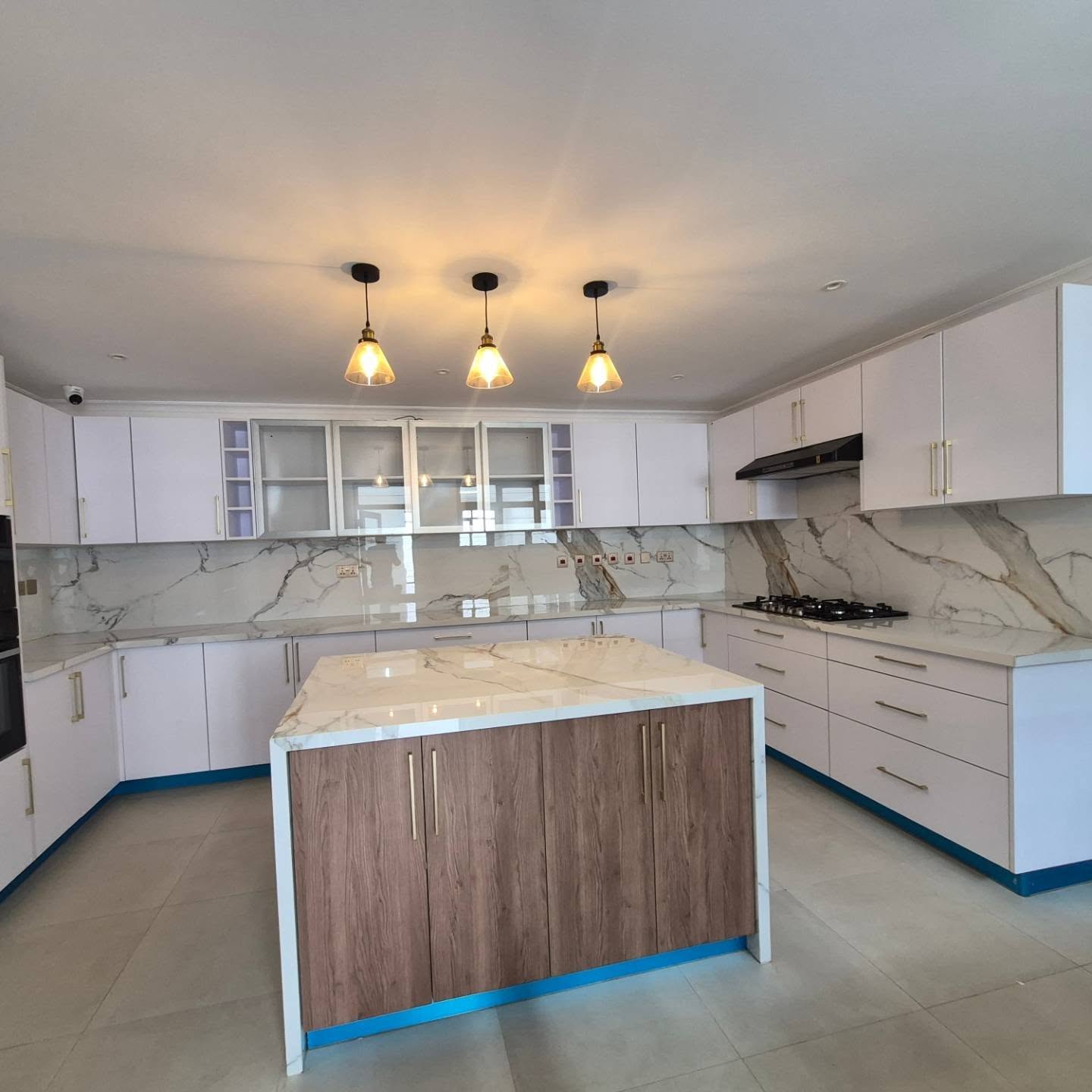 5 Bedroom Residence For Sale thumbnail 17