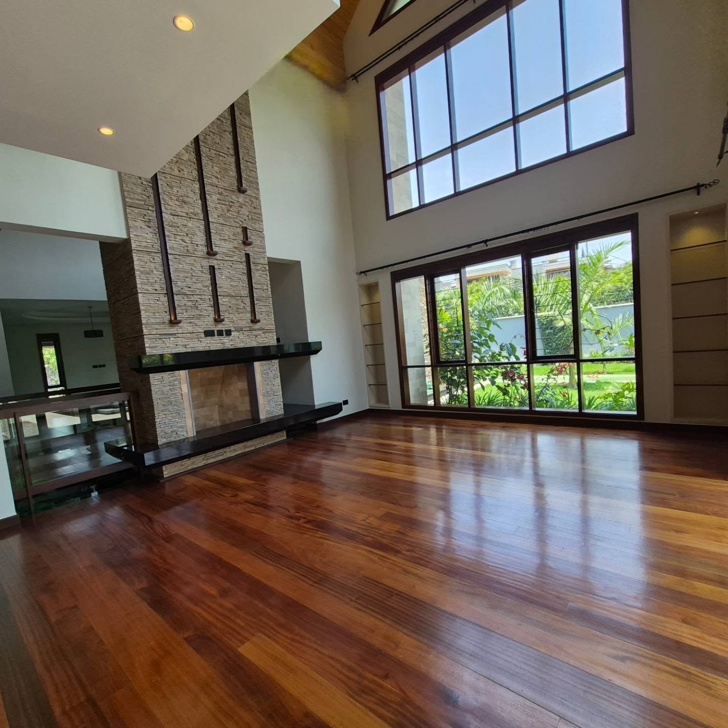 4-Bedroom House for Sale thumbnail 9