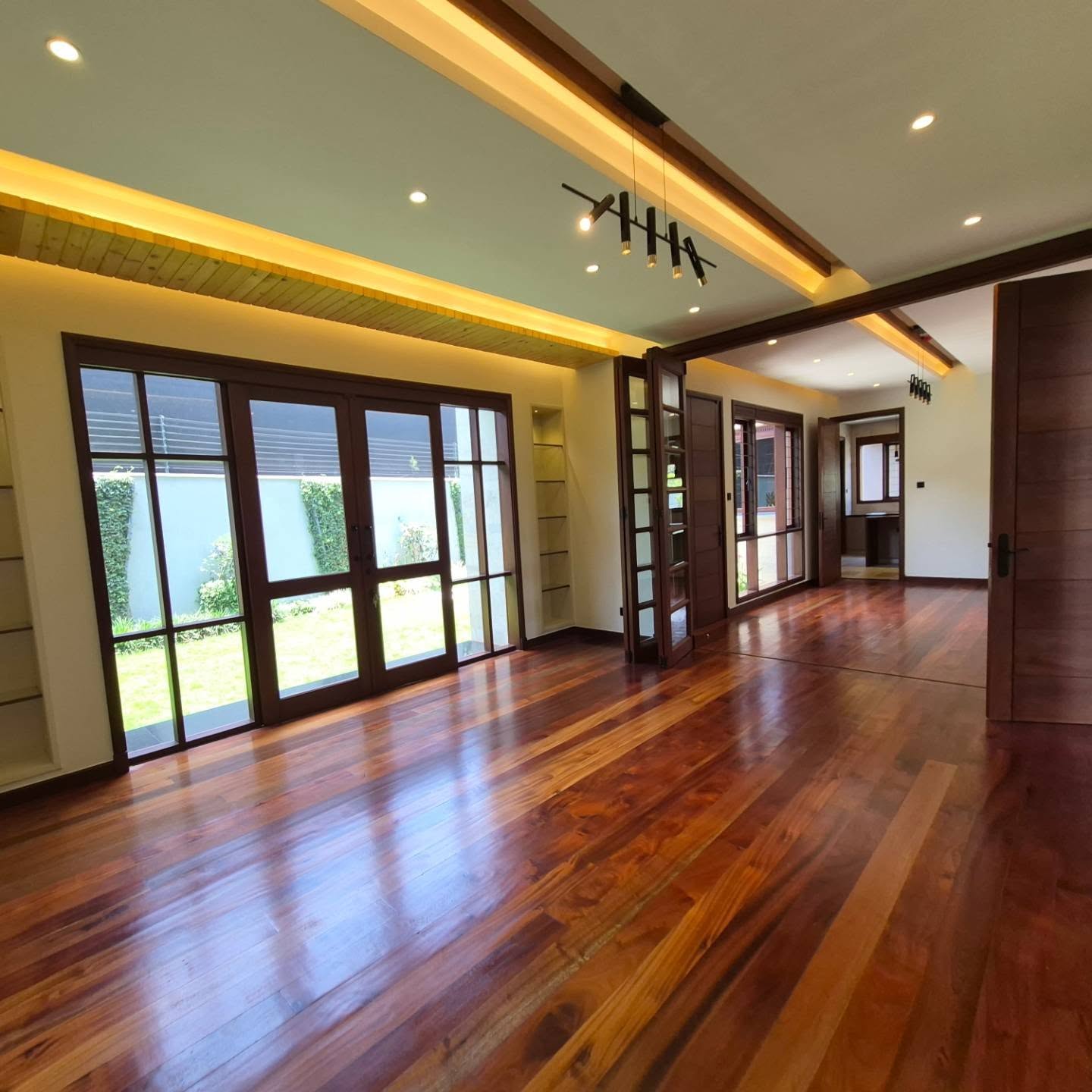 4-Bedroom House for Sale thumbnail 11
