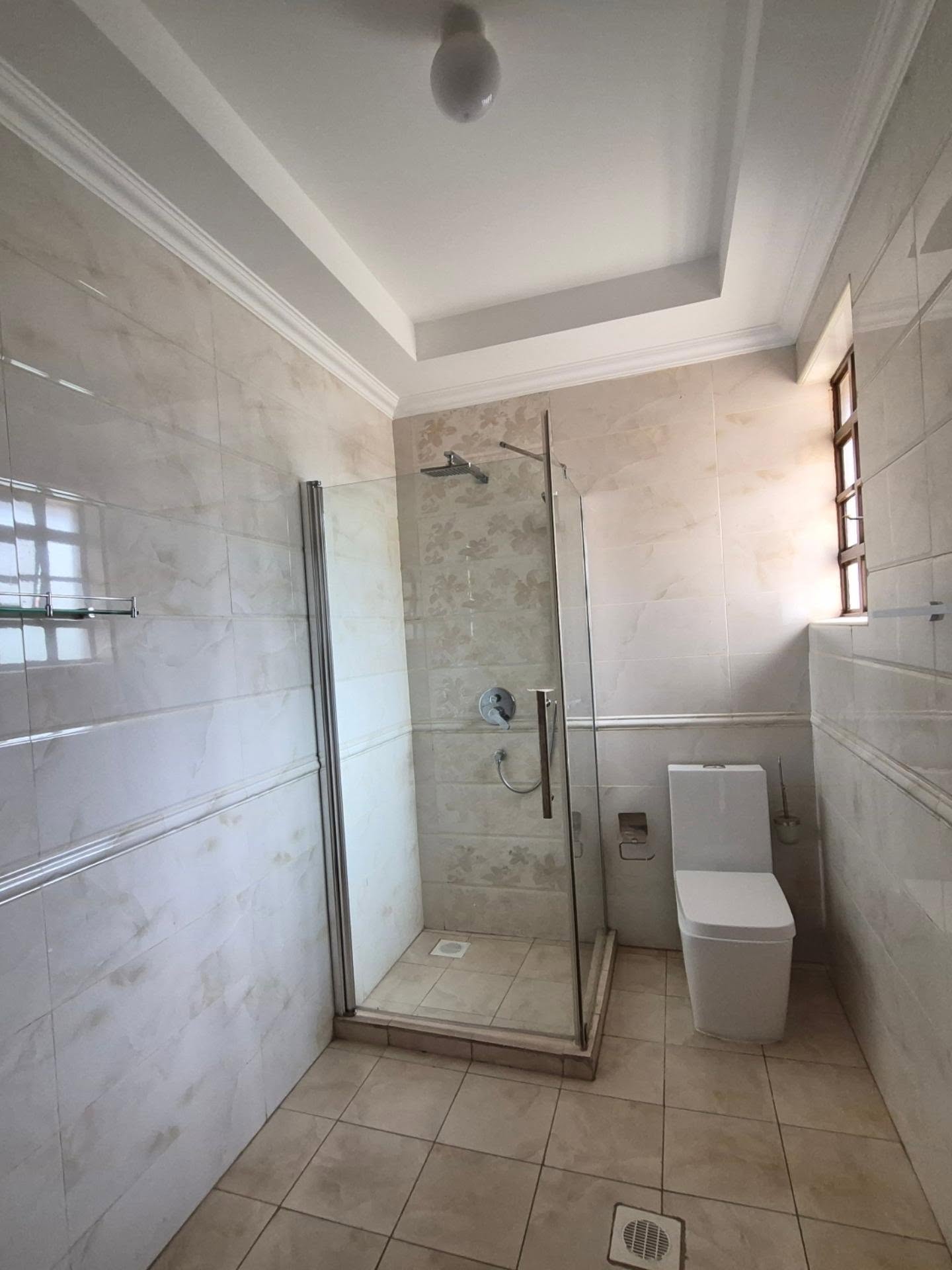 5 bedroom all En-suite House in Runda thumbnail 16