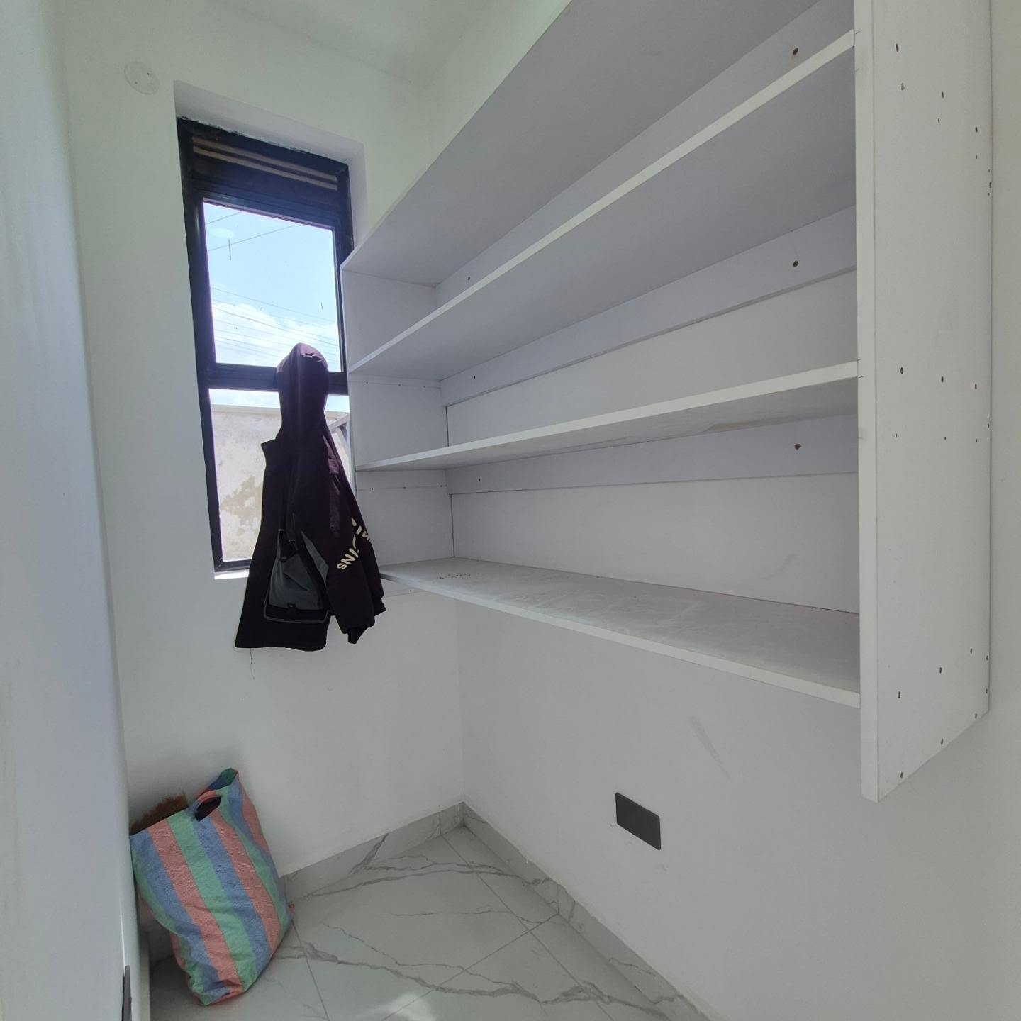 5-BEDROOM ALL-ENSUITE MAISONETTE FOR SALE thumbnail 14