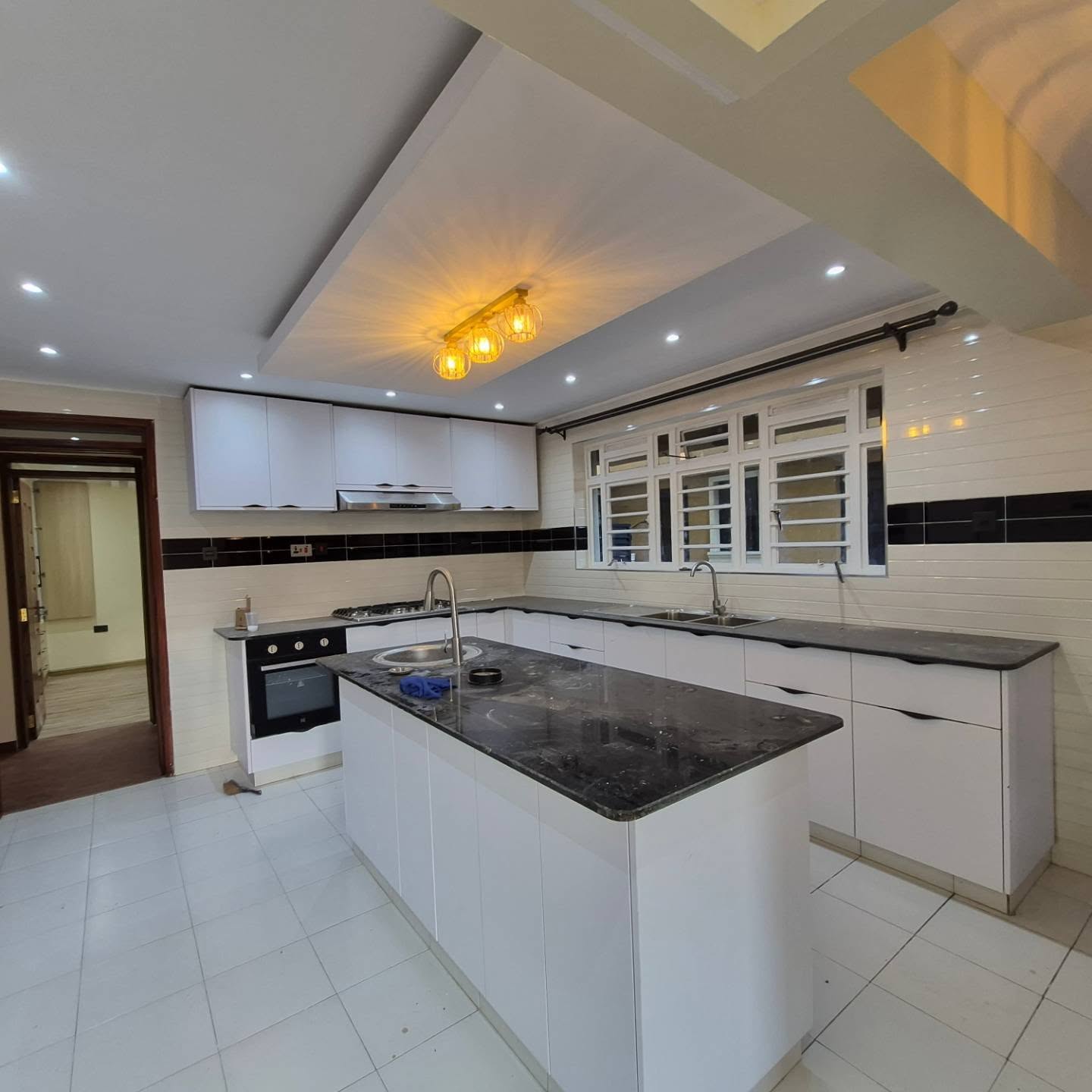 5 Bedroom House For Rent thumbnail 3