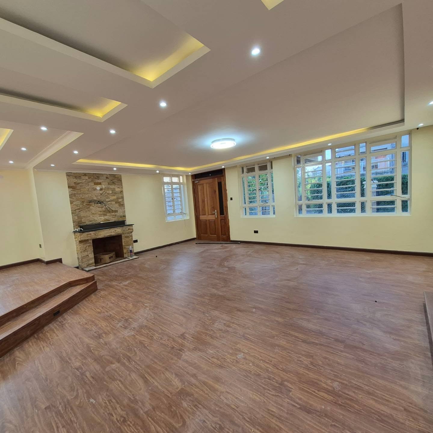 5 Bedroom House For Rent thumbnail 5