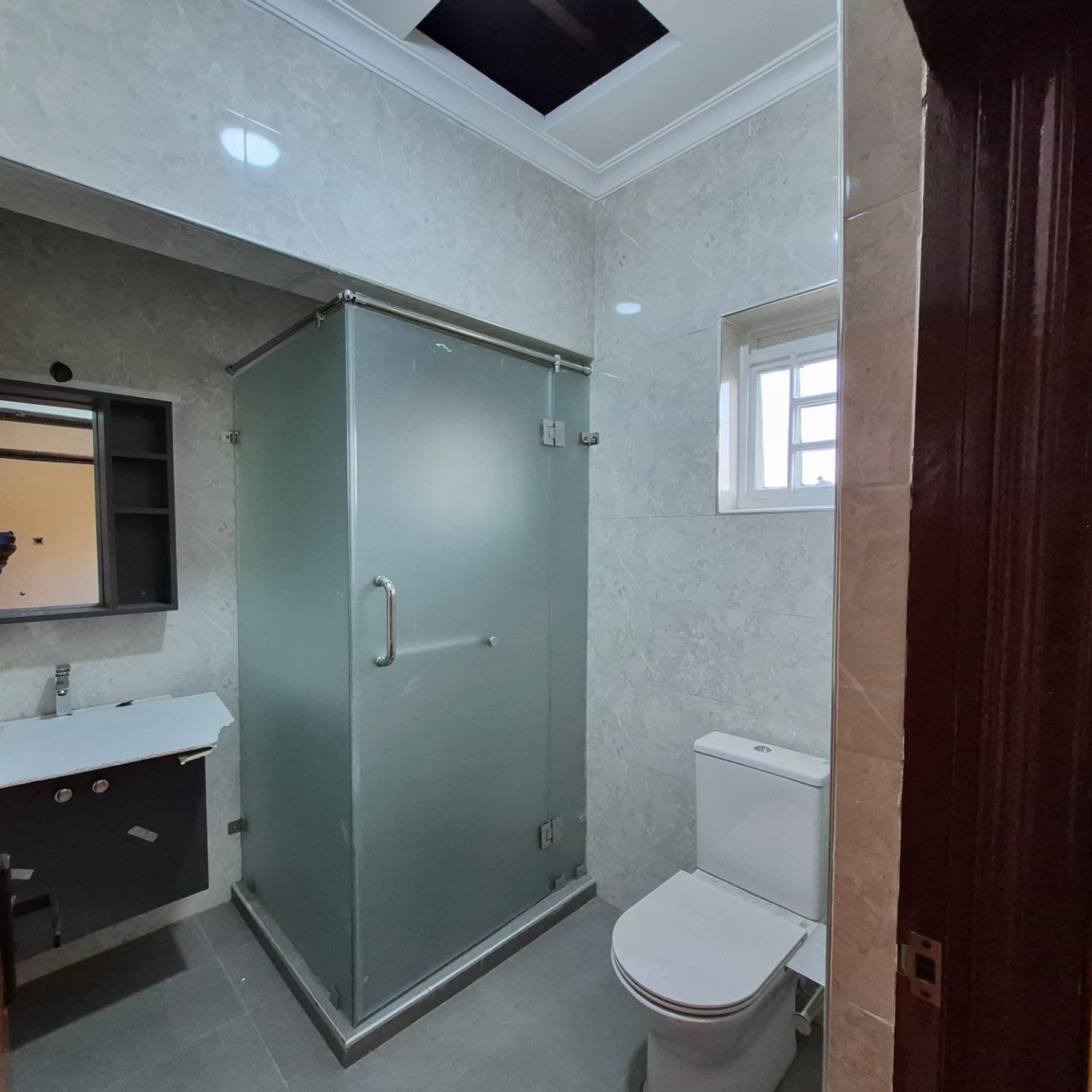 5 Bedroom House For Rent thumbnail 14