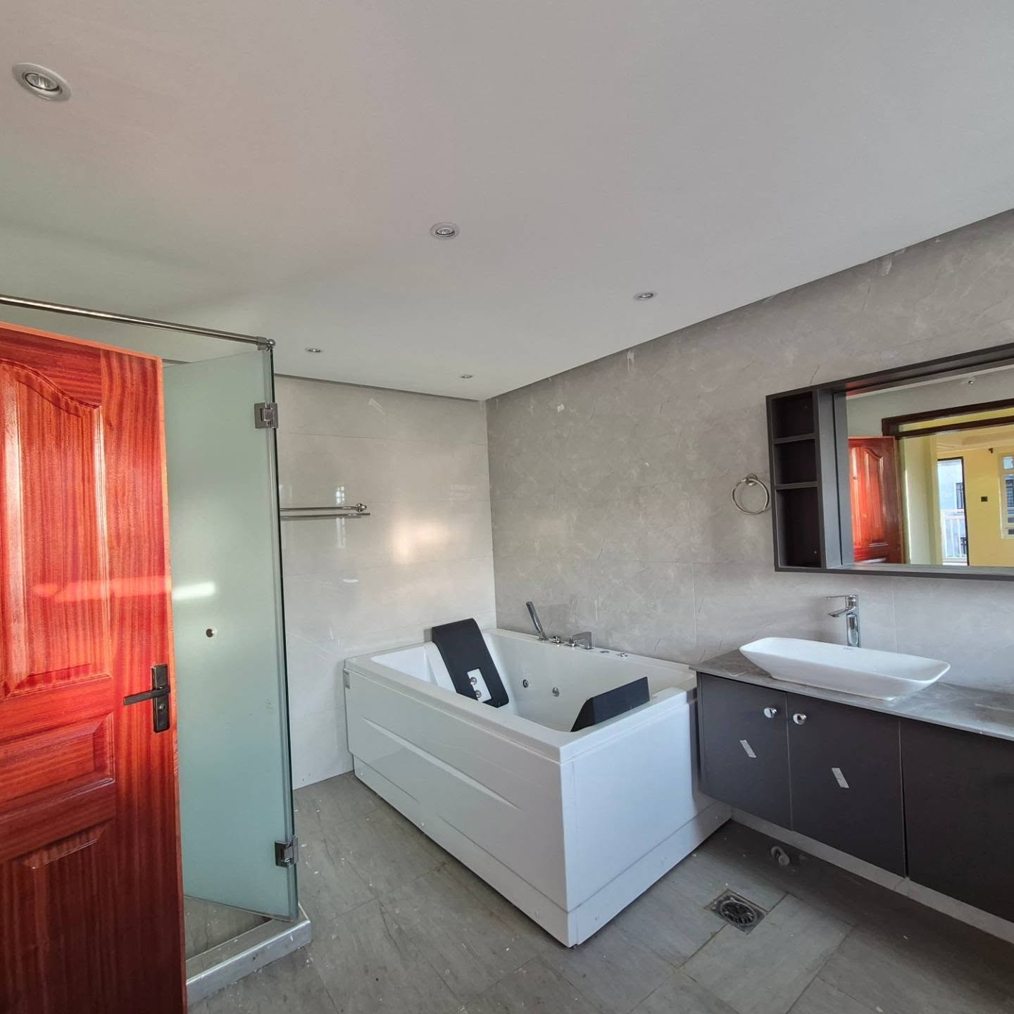 5 Bedroom House For Rent thumbnail 17