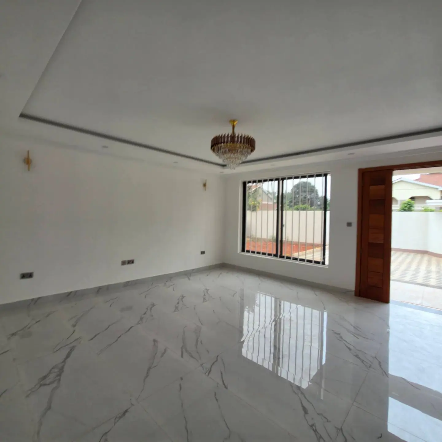 4-Bedroom Townhouse plus Dsq For Sale Thika Road thumbnail 4