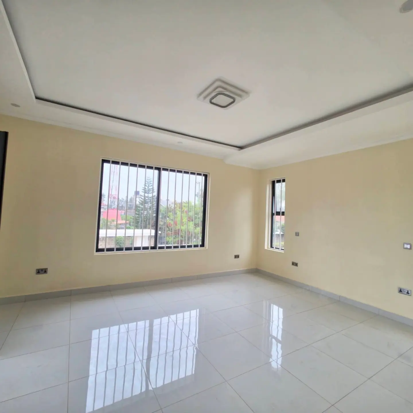 4-Bedroom Townhouse plus Dsq For Sale Thika Road thumbnail 9