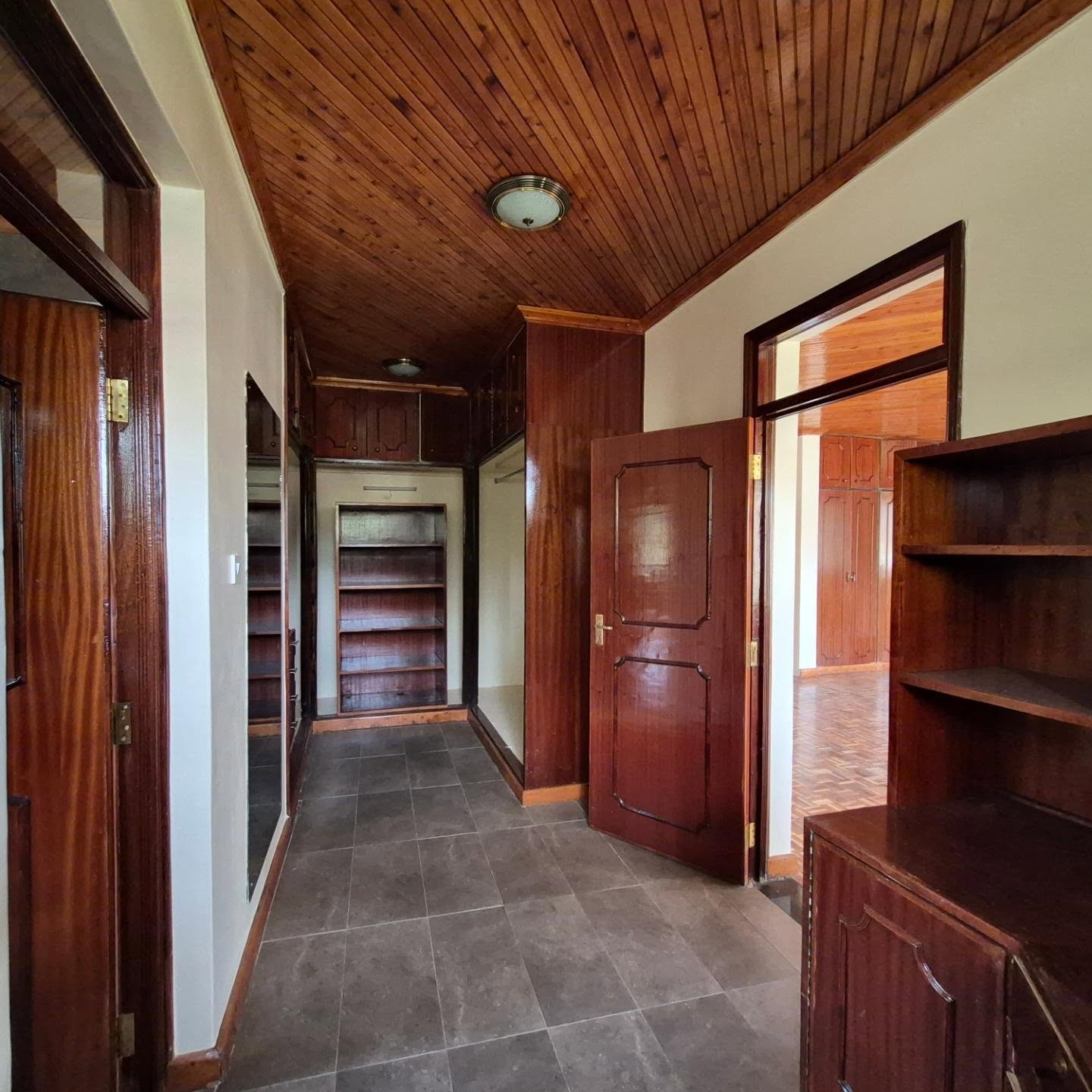5 Bedroom House in Runda  for Sale thumbnail 9
