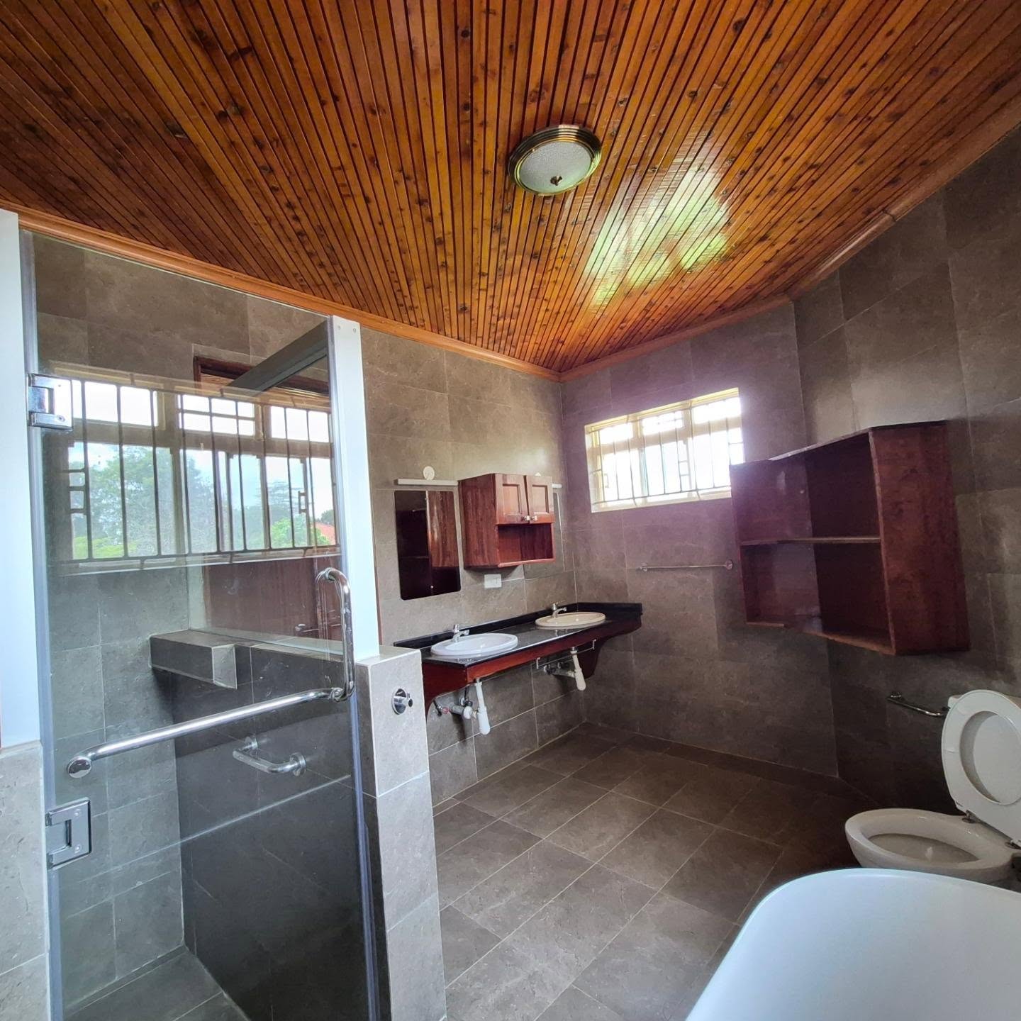 5 Bedroom House in Runda  for Sale thumbnail 11