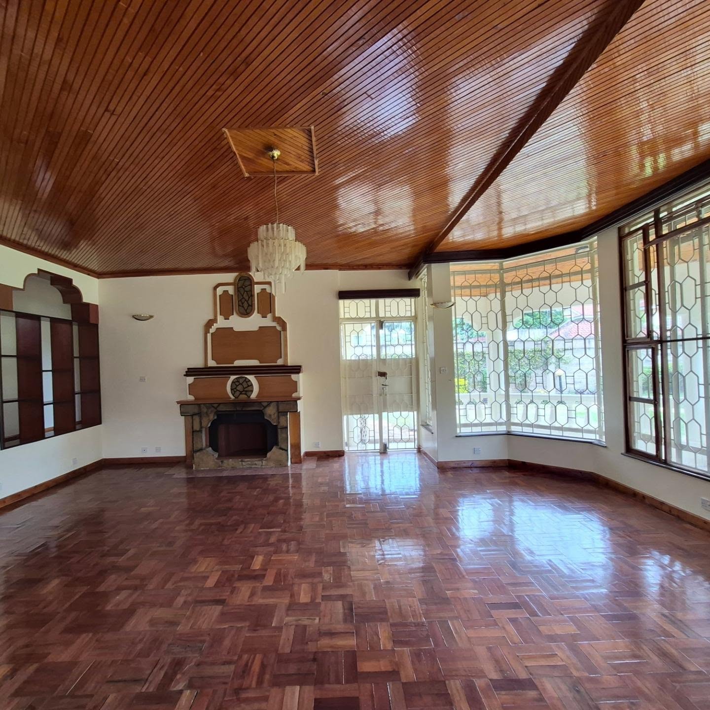 5 Bedroom House in Runda  for Sale thumbnail 15
