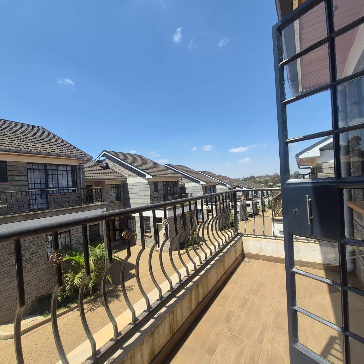 4-Bedroom All Ensuite Maisonette For Sale/Rent thumbnail 8