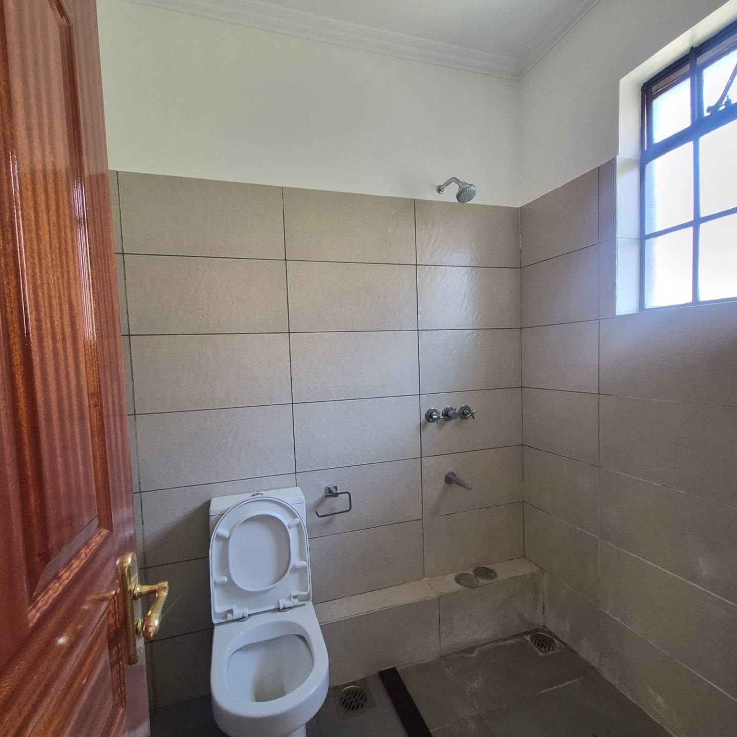 4-Bedroom All Ensuite Maisonette For Sale/Rent thumbnail 12