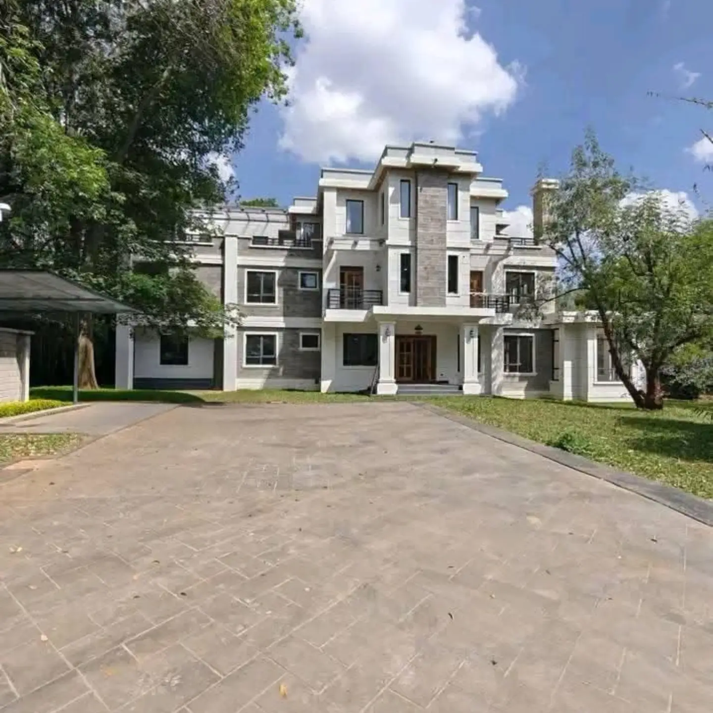 Ultra-Luxury 9-Bedroom All Ensuite Villa — Karen, Nairobi