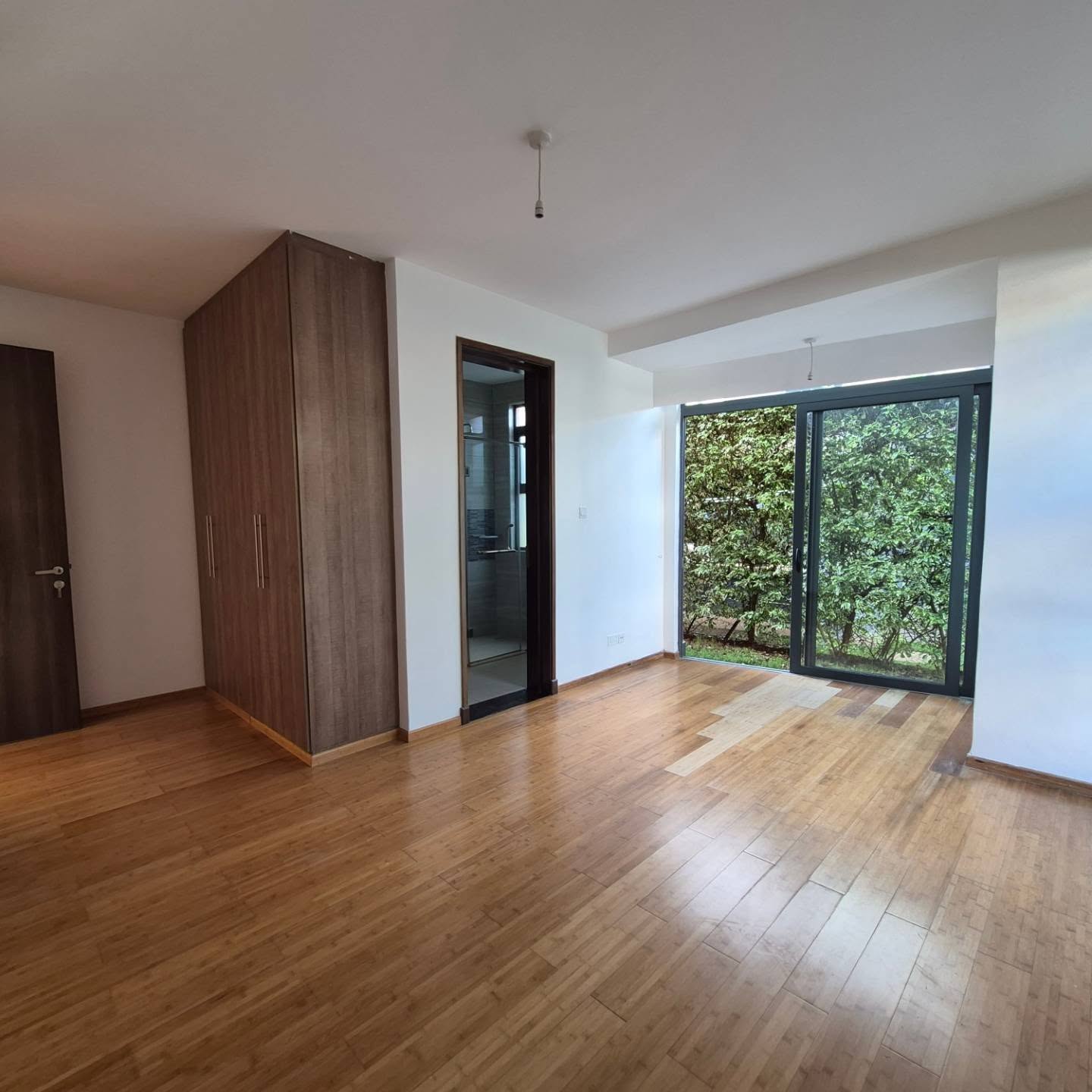 4-Bedroom House with DSQ | Garden Estate thumbnail 8