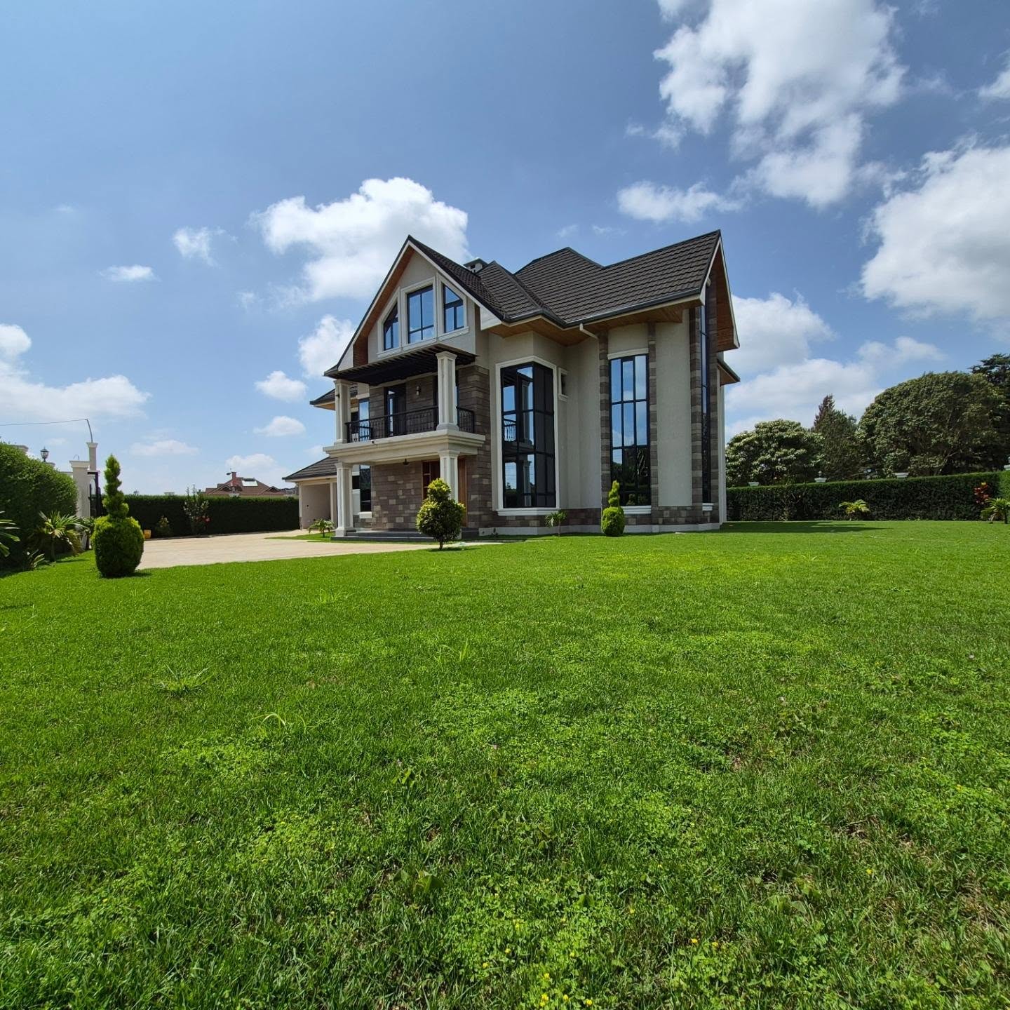 Luxury 5-Bedroom Home — Runda, Nairobi