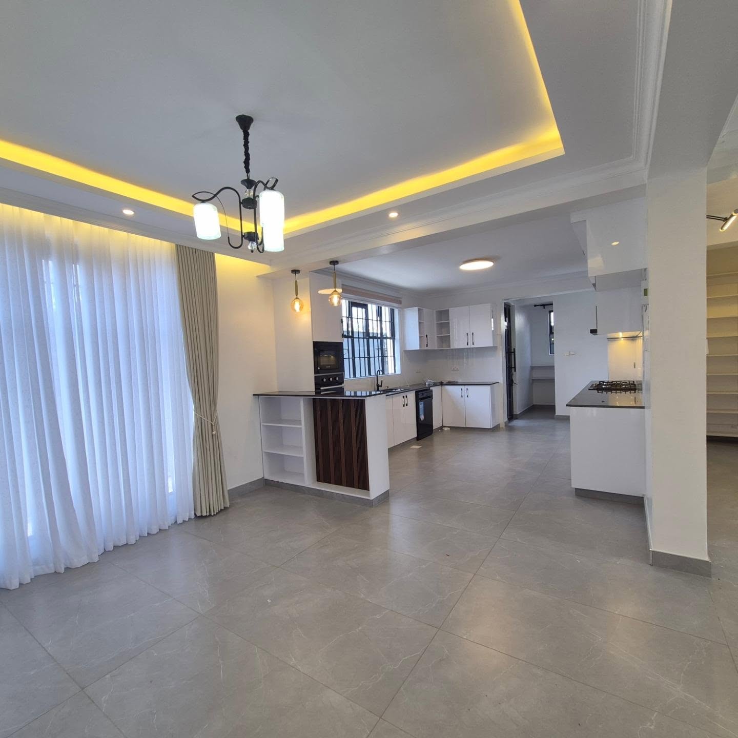 4-Bedroom Maisonette thumbnail 8