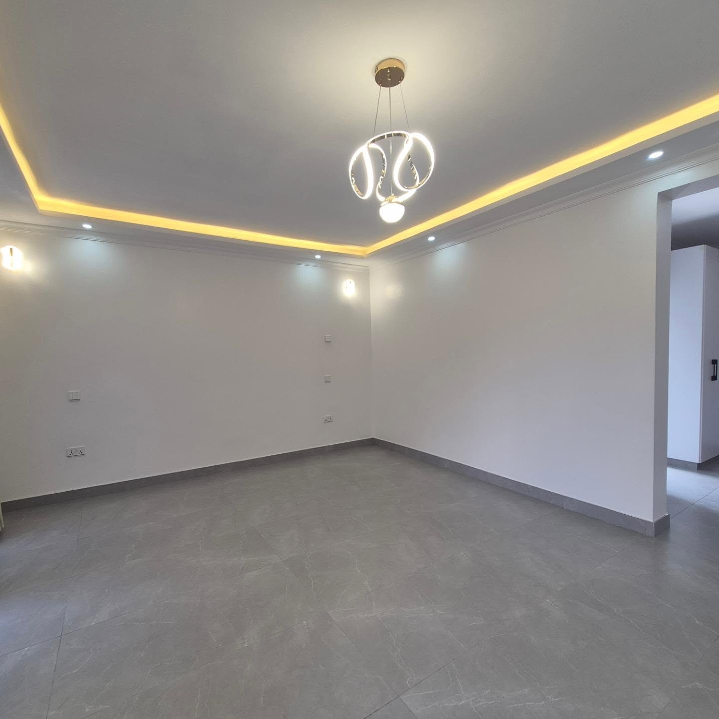 4-Bedroom Maisonette thumbnail 16