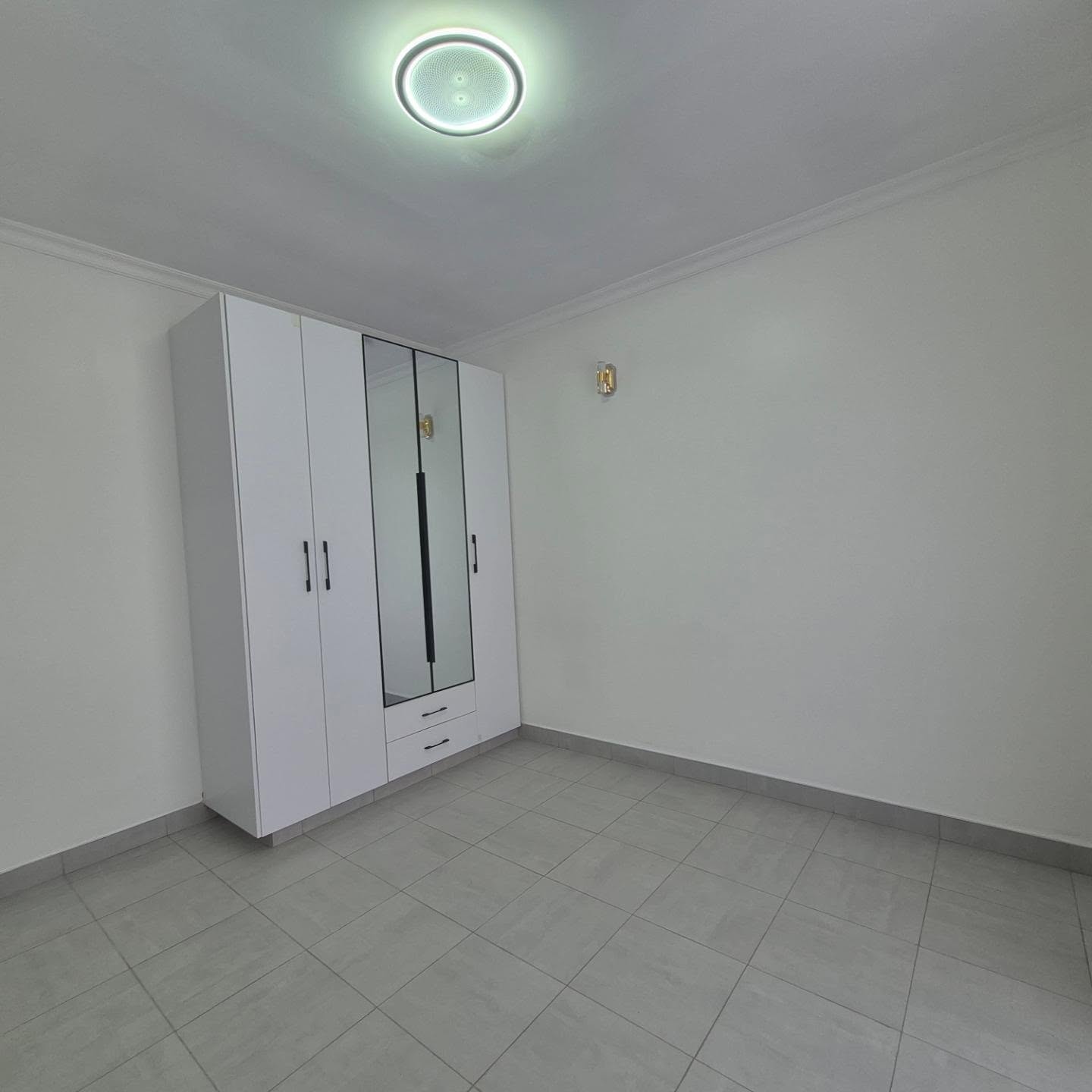 4-Bedroom Maisonette thumbnail 18