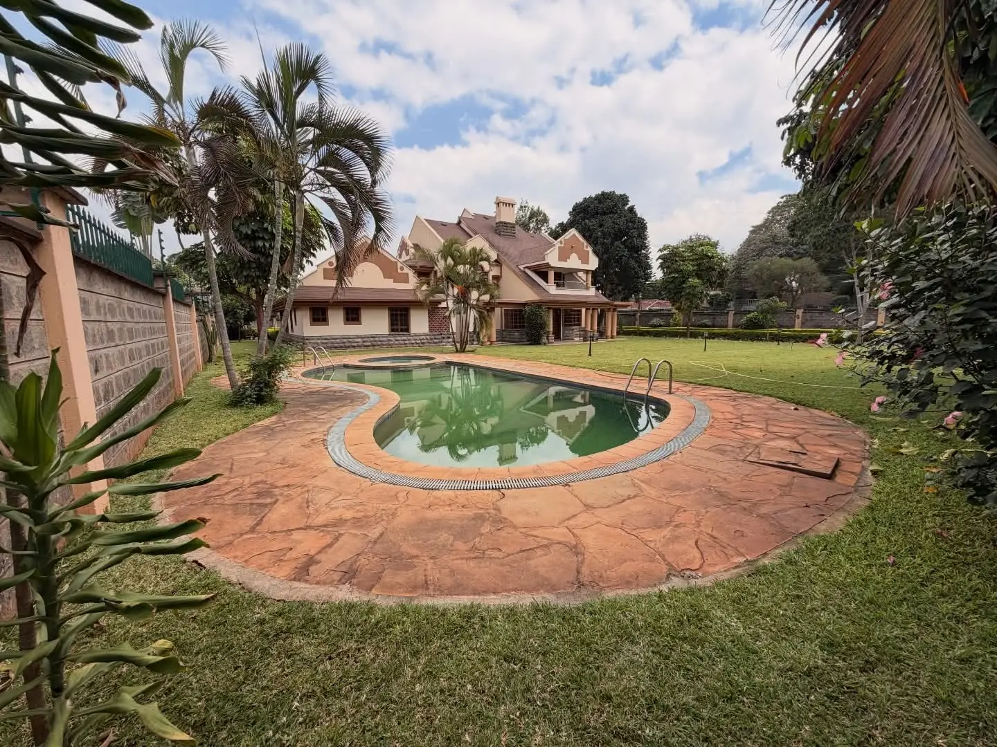 5-Bedroom House — Runda, Nairobi