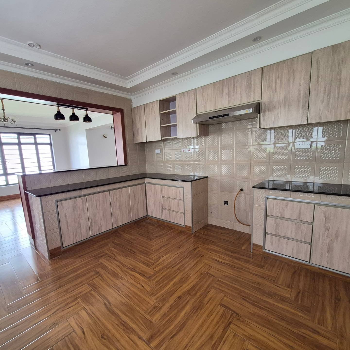 4-Bedroom Townhouse + DSQ thumbnail 17