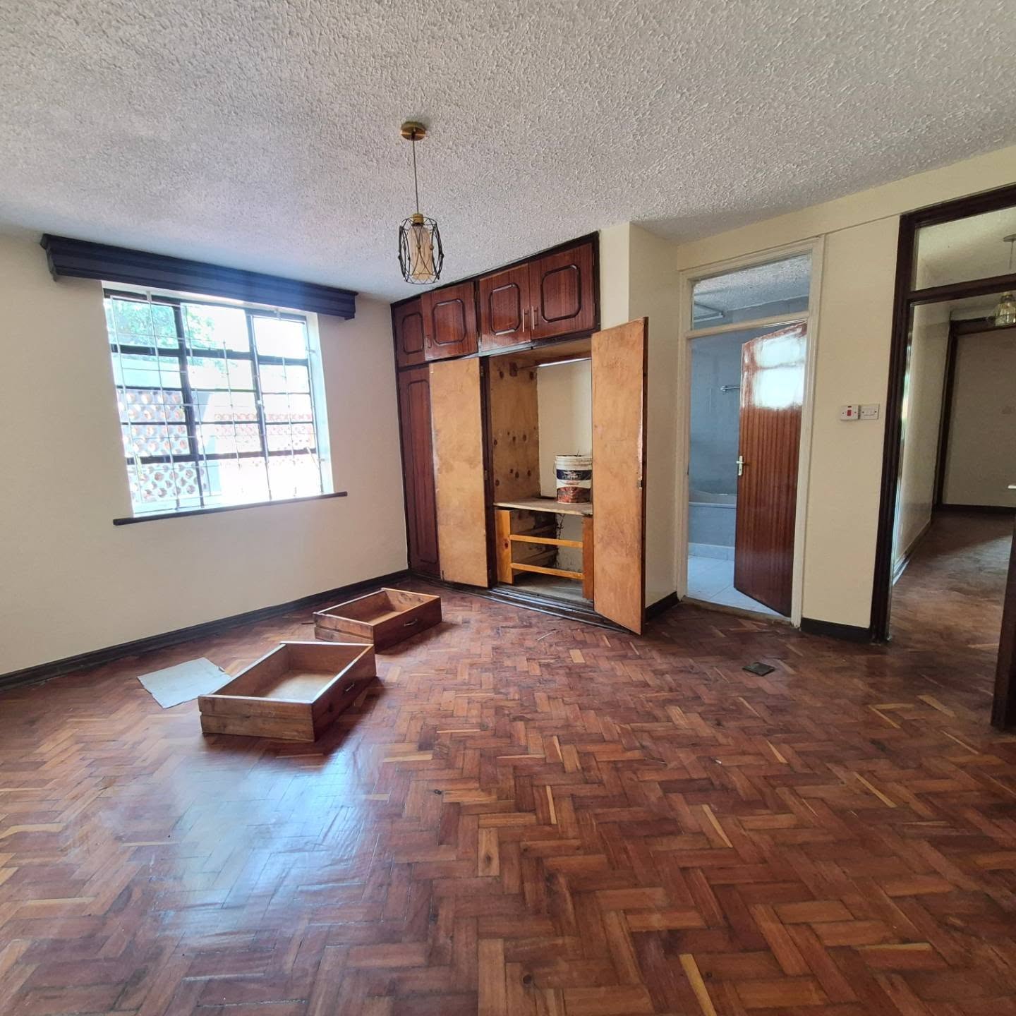 5-Bedroom House + DSQ thumbnail 7