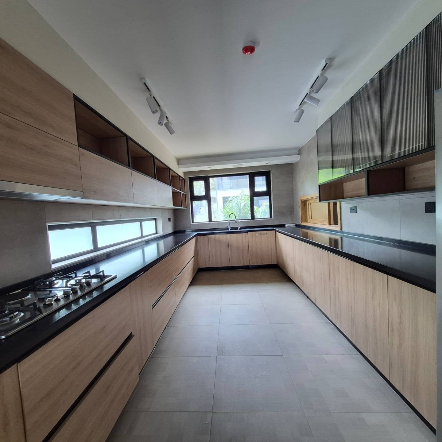 4 Bedroom Ultra-Luxury Townhouse For Sale In Lavington thumbnail 5