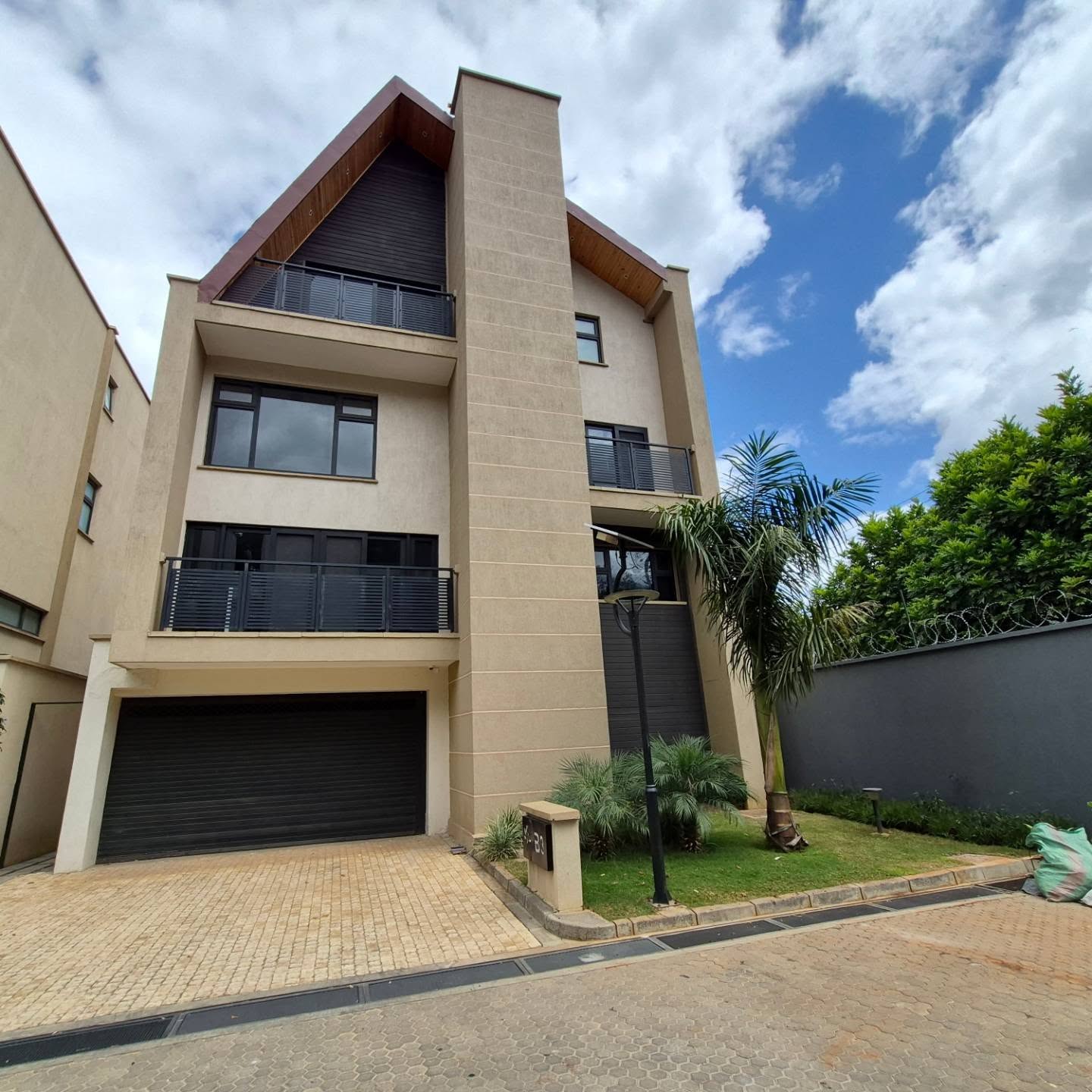 4 Bedroom Ultra-Luxury Townhouse For Sale In Lavington thumbnail 19