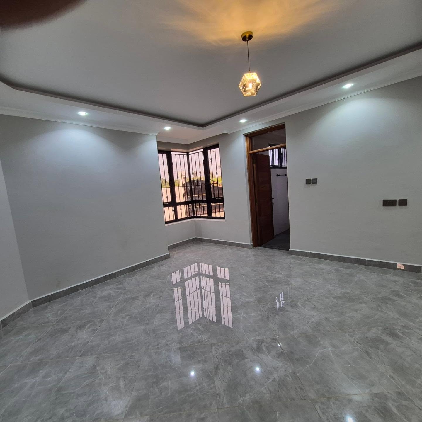 5 Bedroom Detached Bungalow For Sale in Runda thumbnail 7