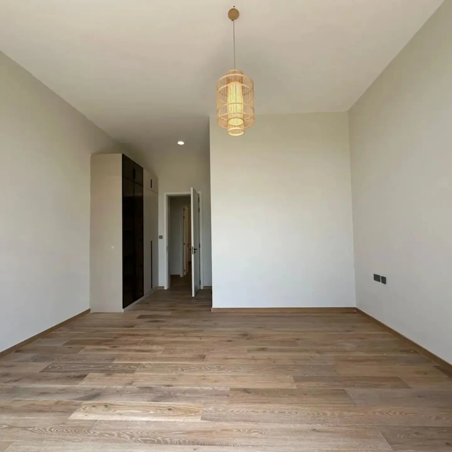 4 Bedroom + SQ Townhouse for Rent thumbnail 4