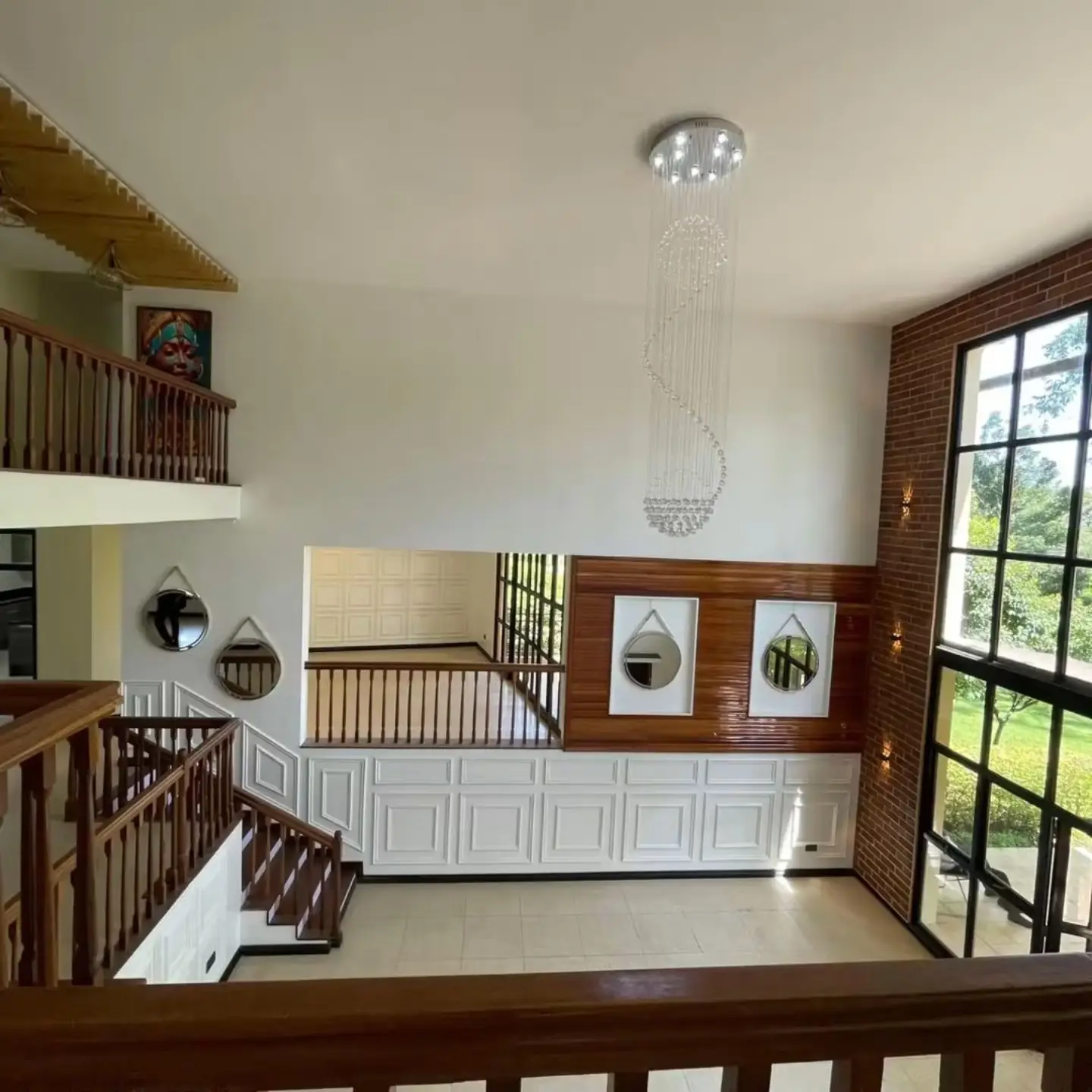 Opulent 5-bedroom house + 2 dsqs for sale thumbnail 6