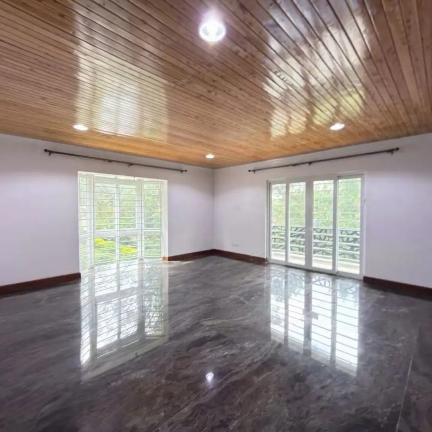 Luxury 5-Bedroom House For Rent – Rosslyn thumbnail 10