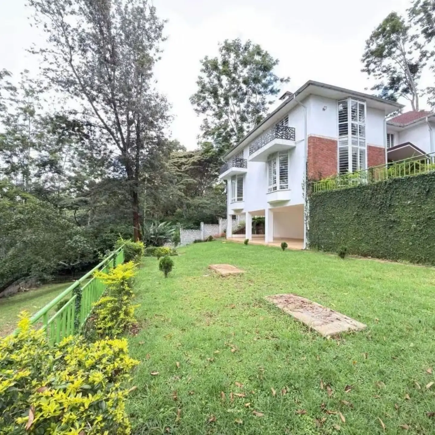 Luxury 5-Bedroom House For Rent – Rosslyn thumbnail 15