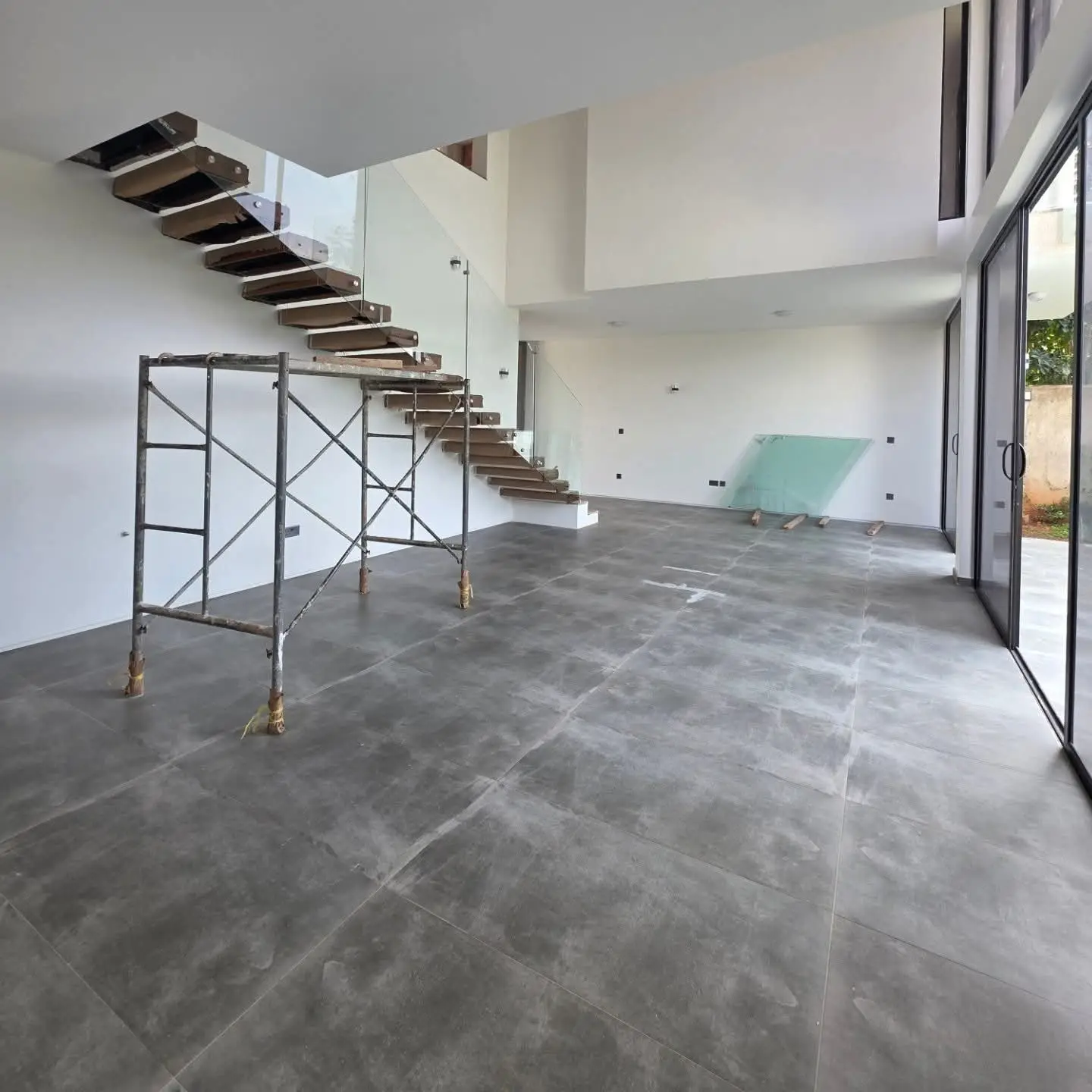 Modern 4-Bedroom Villa + DSQ for Sale In Runda thumbnail 4