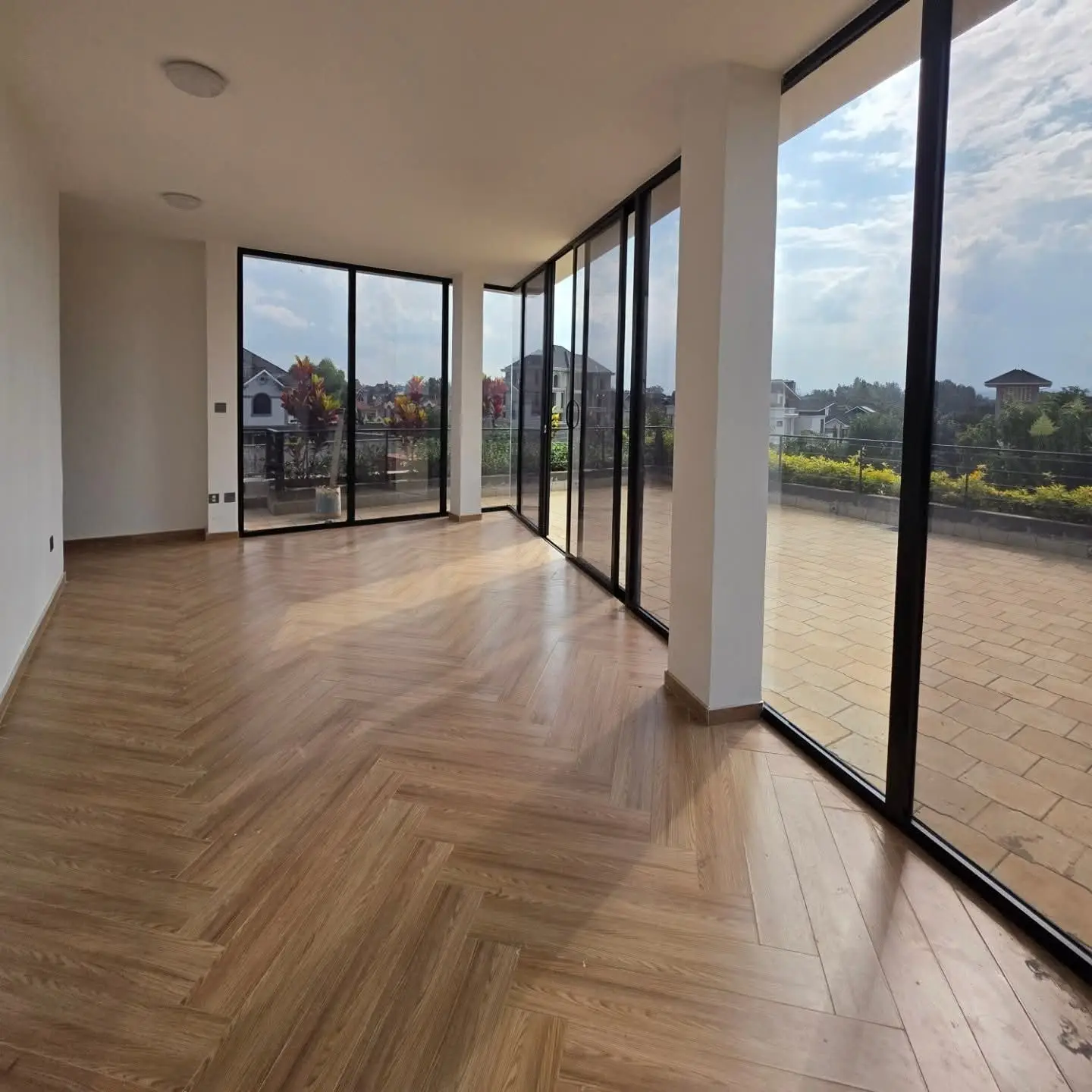 Modern 4-Bedroom Villa + DSQ for Sale In Runda thumbnail 8