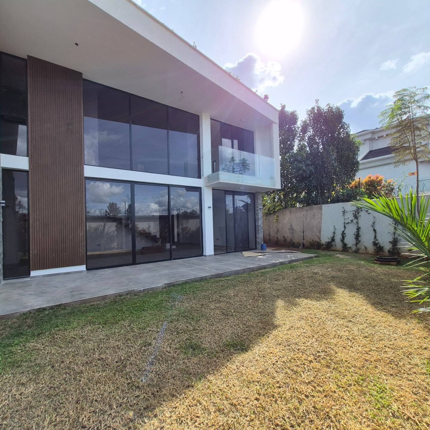 Modern 4-Bedroom Villa + DSQ for Sale | Runda thumbnail 9