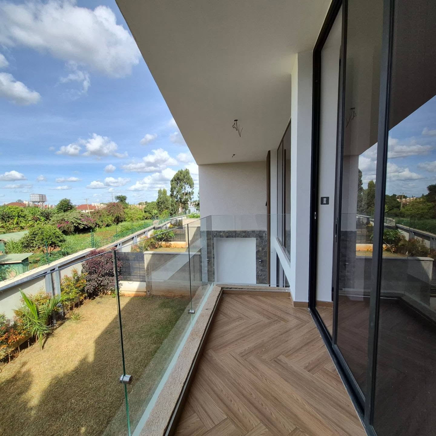 Modern 4-Bedroom Villa + DSQ for Sale | Runda thumbnail 10