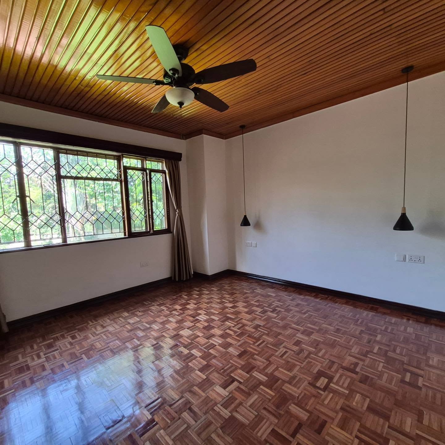 Elegant 5-Bedroom Standalone Home for Sale | Runda Road, Nairobi thumbnail 6