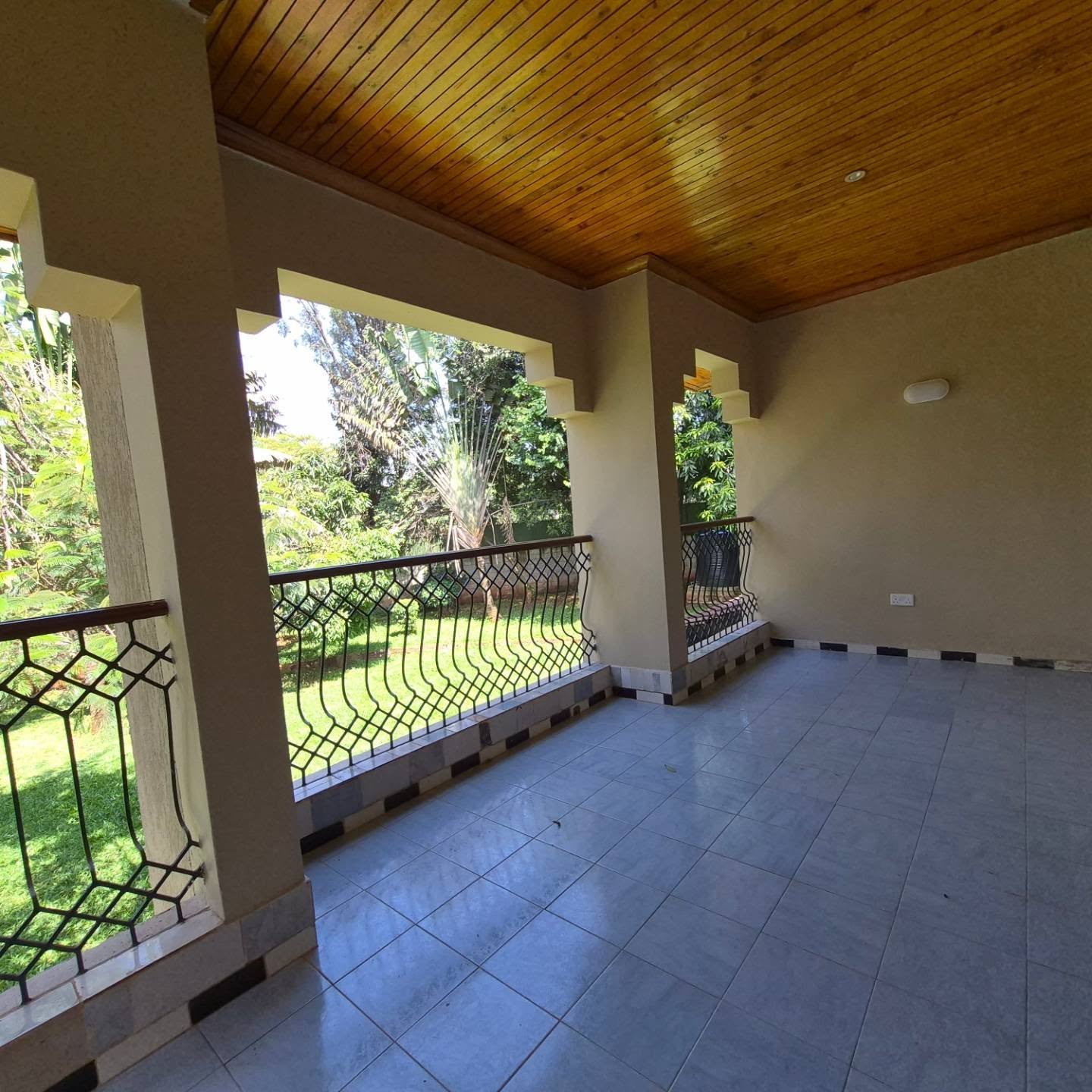 Elegant 5-Bedroom Standalone Home for Sale | Runda Road, Nairobi thumbnail 18
