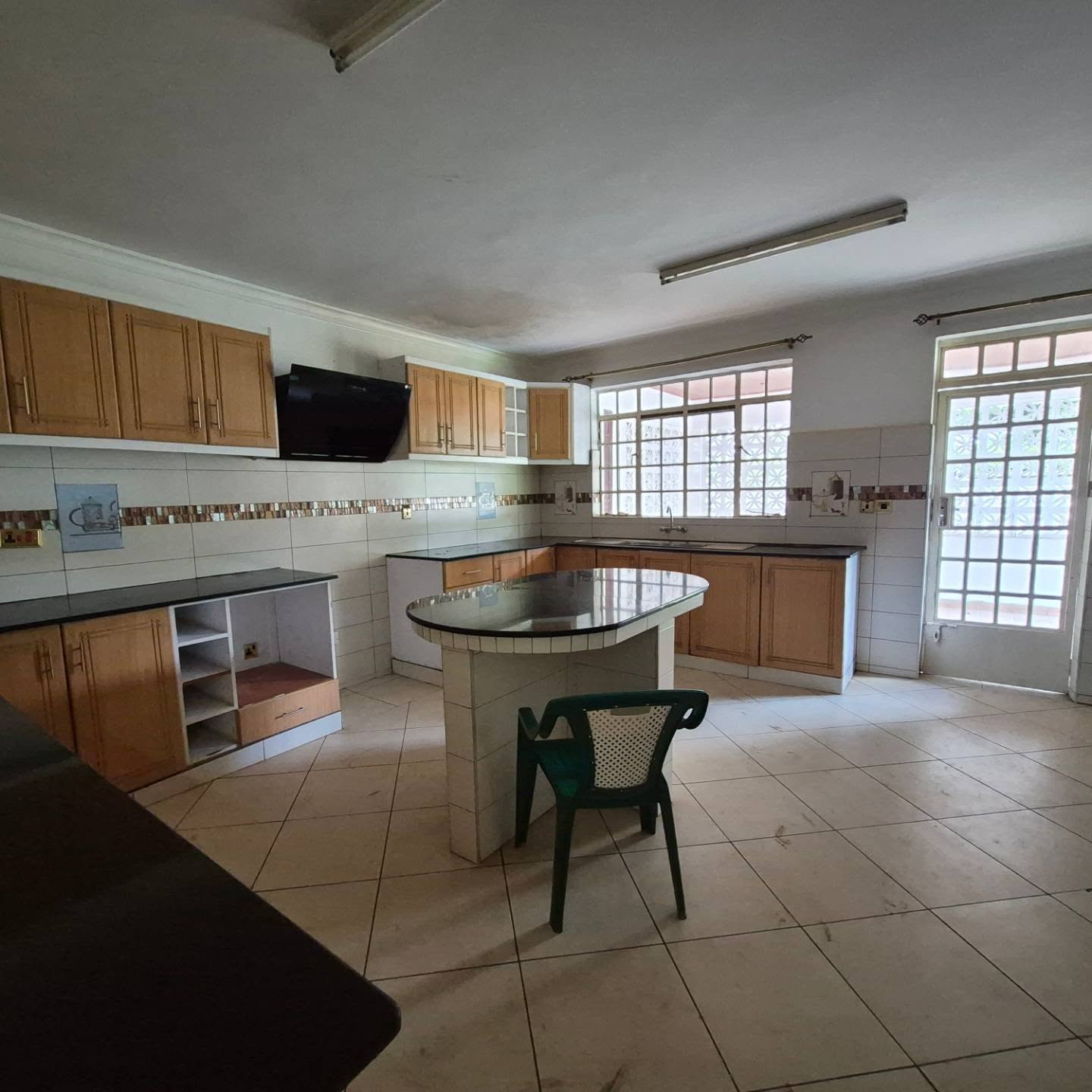 5 Bedroom House plus Dsq For Rent thumbnail 13