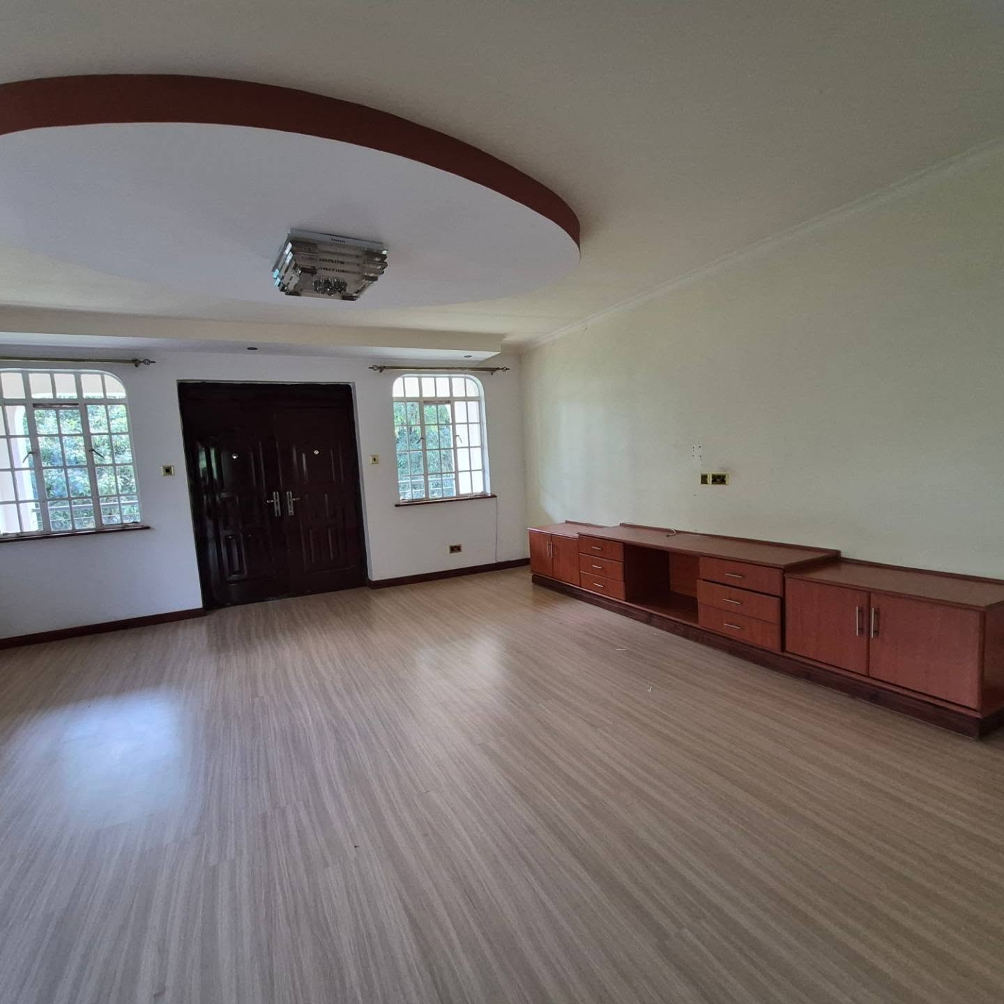 5 Bedroom House plus Dsq For Rent thumbnail 14
