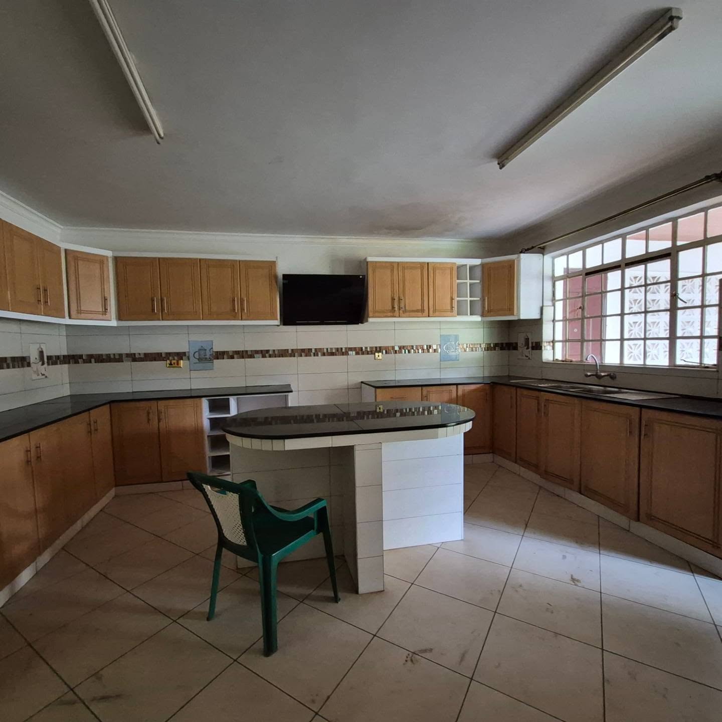 5 Bedroom House plus Dsq For Rent thumbnail 18