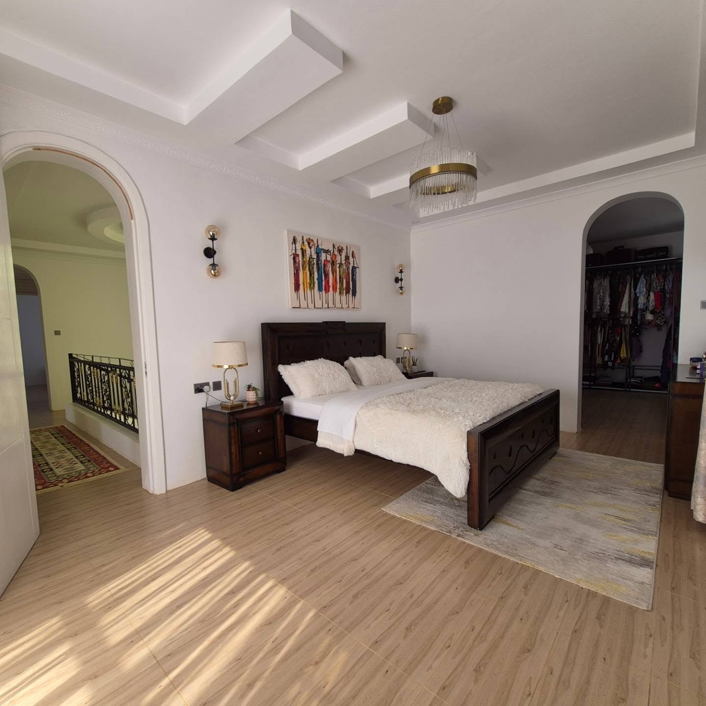 Executive 4-Bedroom All-En-Suite Home for Sale thumbnail 5