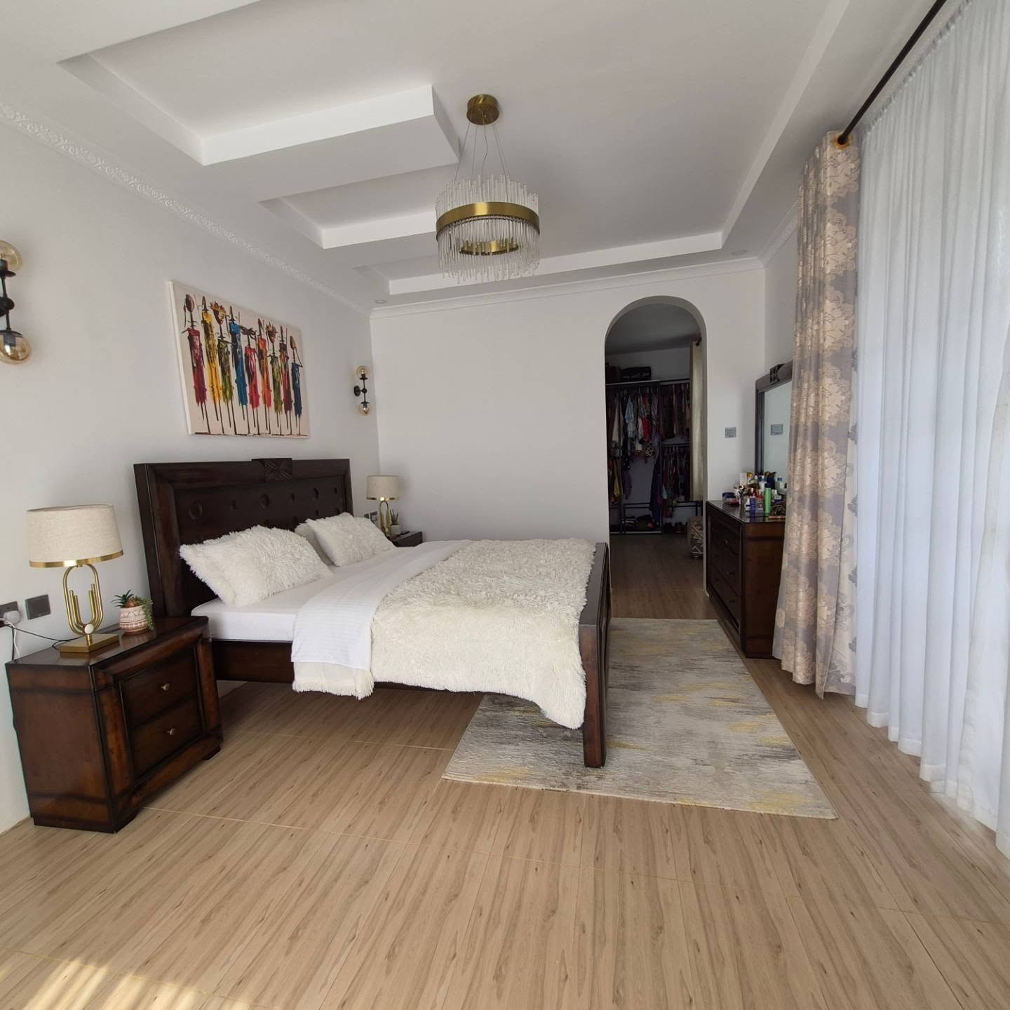 Executive 4-Bedroom All-En-Suite Home for Sale thumbnail 7