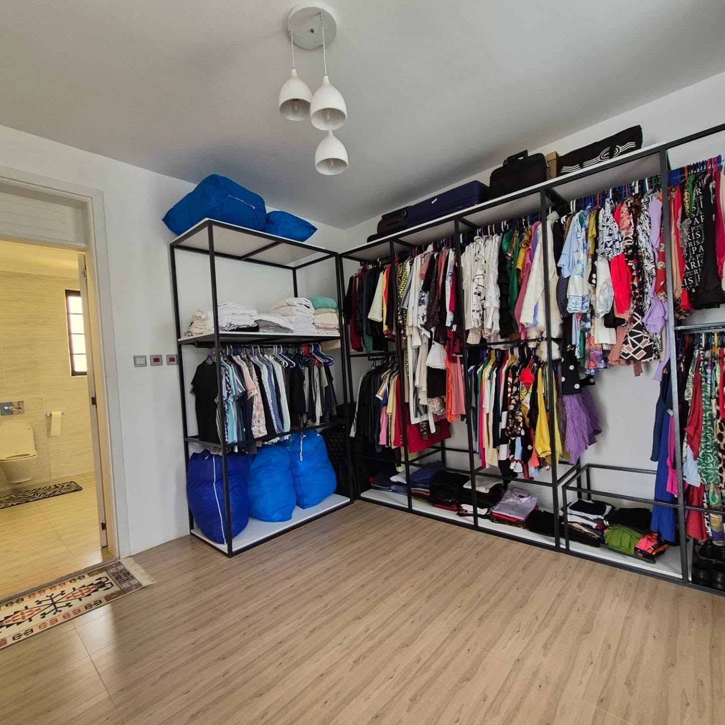 Executive 4-Bedroom All-En-Suite Home for Sale thumbnail 17